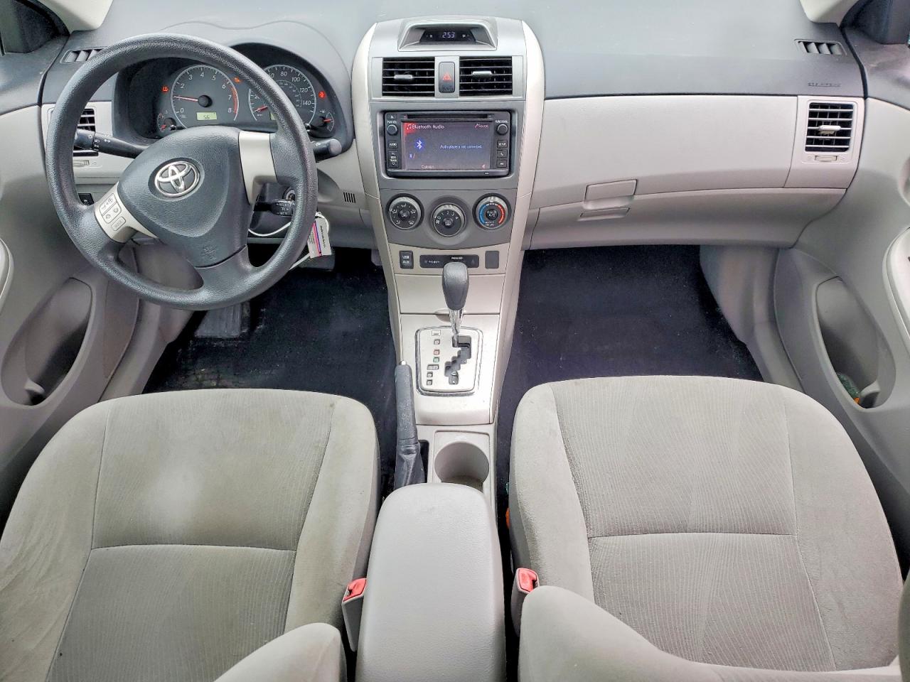 2013 Toyota Corolla Le Blue vin: 5YFBU4EE4DP213053