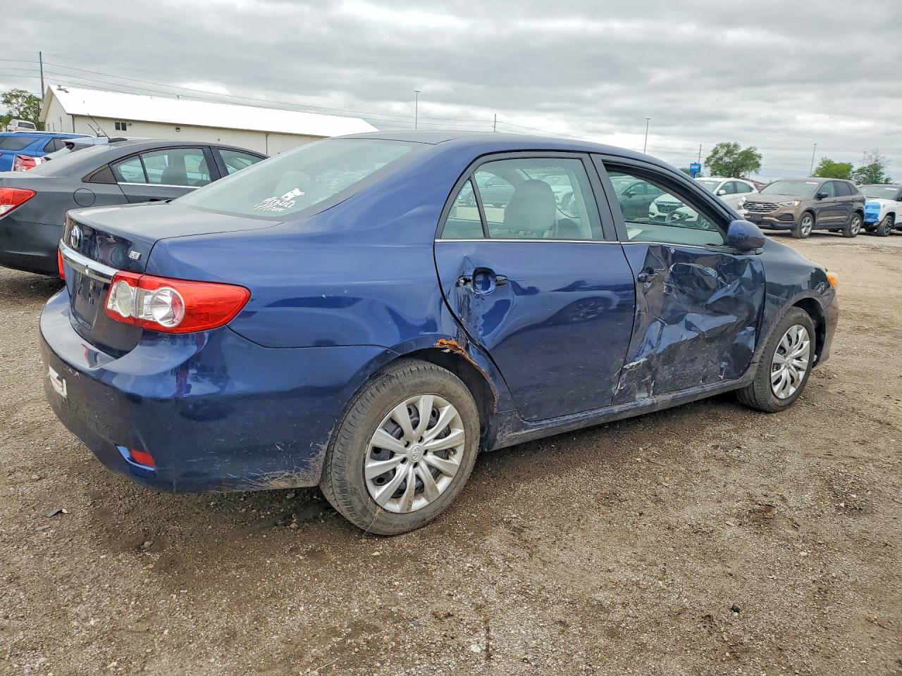 2013 Toyota Corolla Le Blue vin: 5YFBU4EE4DP213053