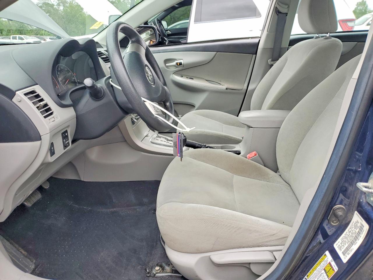 2013 Toyota Corolla Le Blue vin: 5YFBU4EE4DP213053