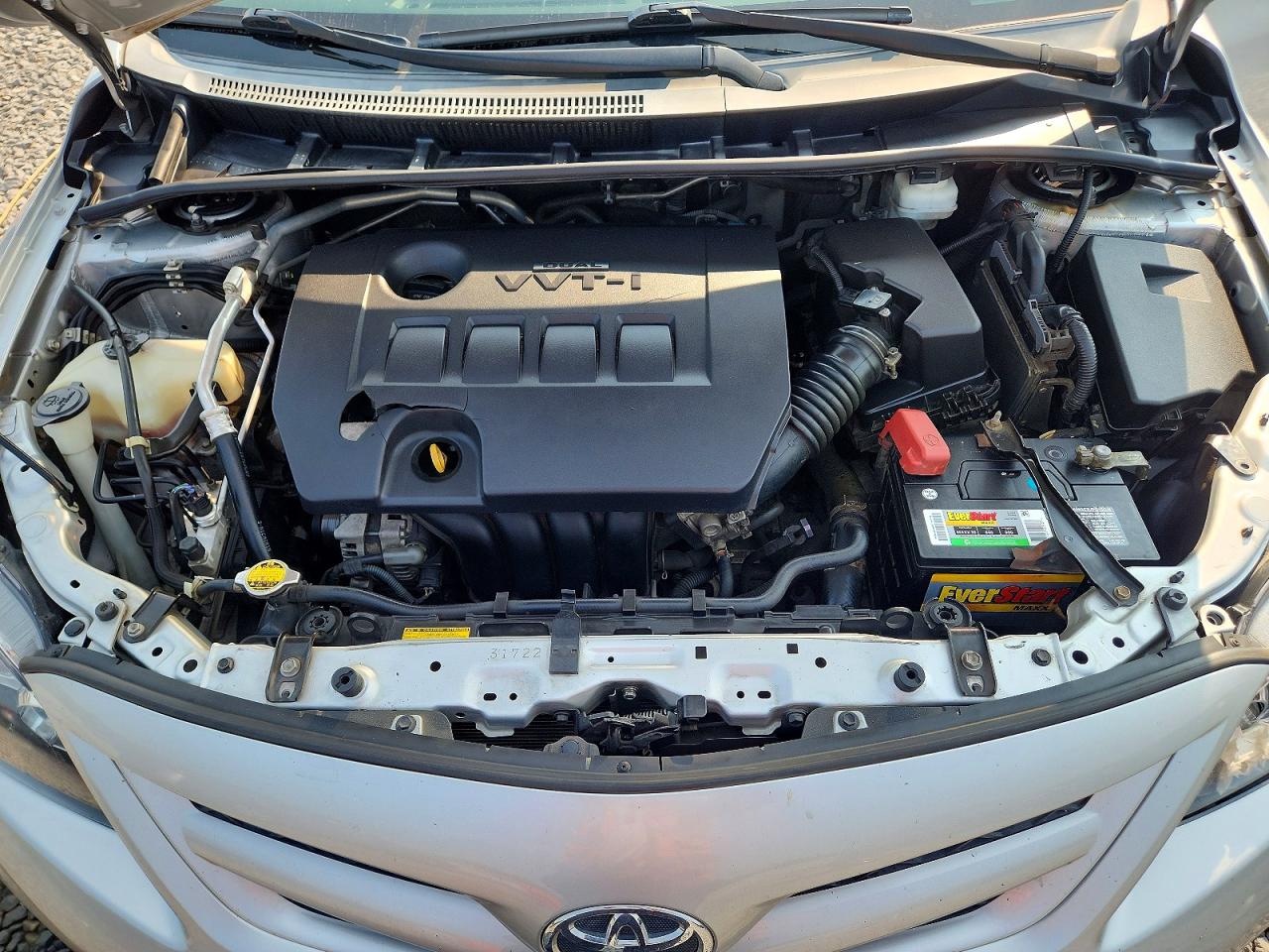 2012 Toyota Corolla Le Silver vin: 5YFBU4EE5CP032610
