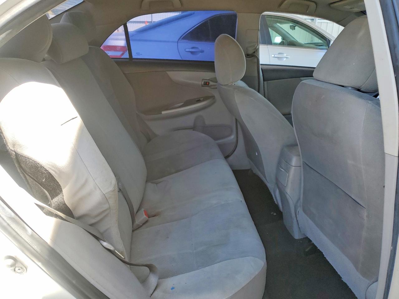 2012 Toyota Corolla L White vin: 5YFBU4EE5CP036415