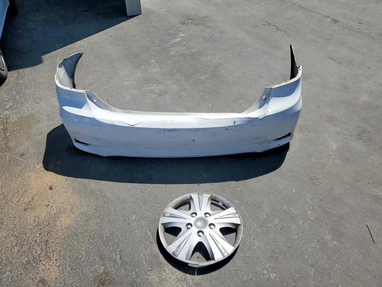 2012 Toyota Corolla L White vin: 5YFBU4EE5CP036415