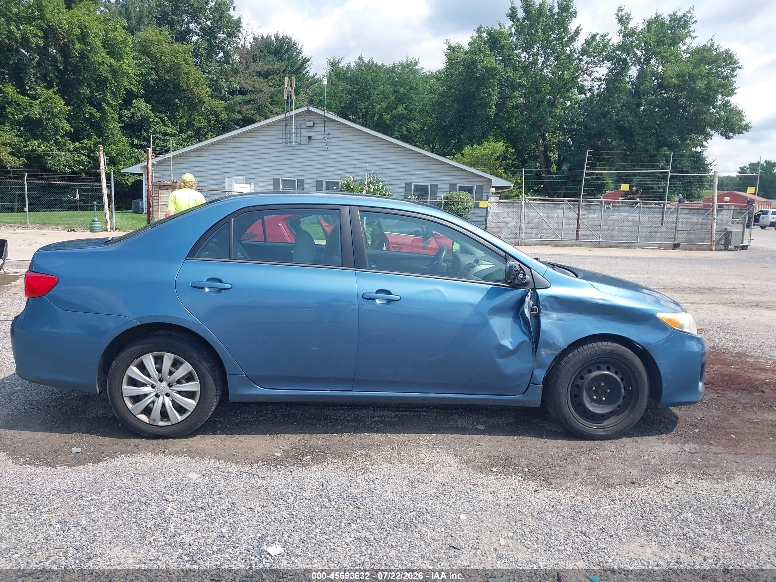 2012 Toyota Corolla Le Blue vin: 5YFBU4EE5CP043347