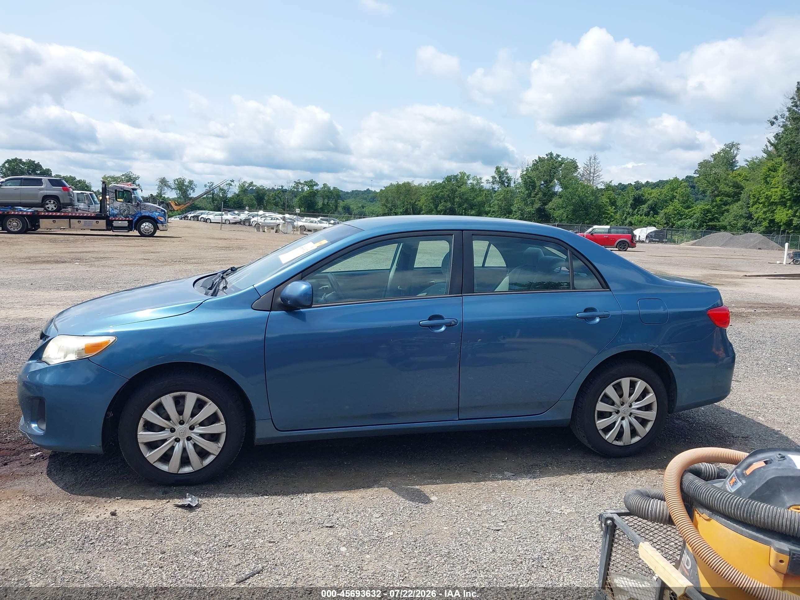 2012 Toyota Corolla Le Blue vin: 5YFBU4EE5CP043347