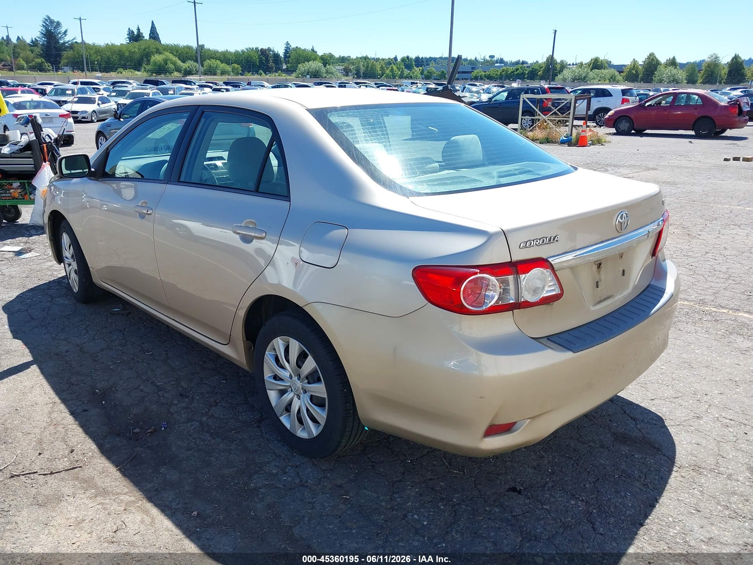 2012 Toyota Corolla Le Gold vin: 5YFBU4EE5CP069074