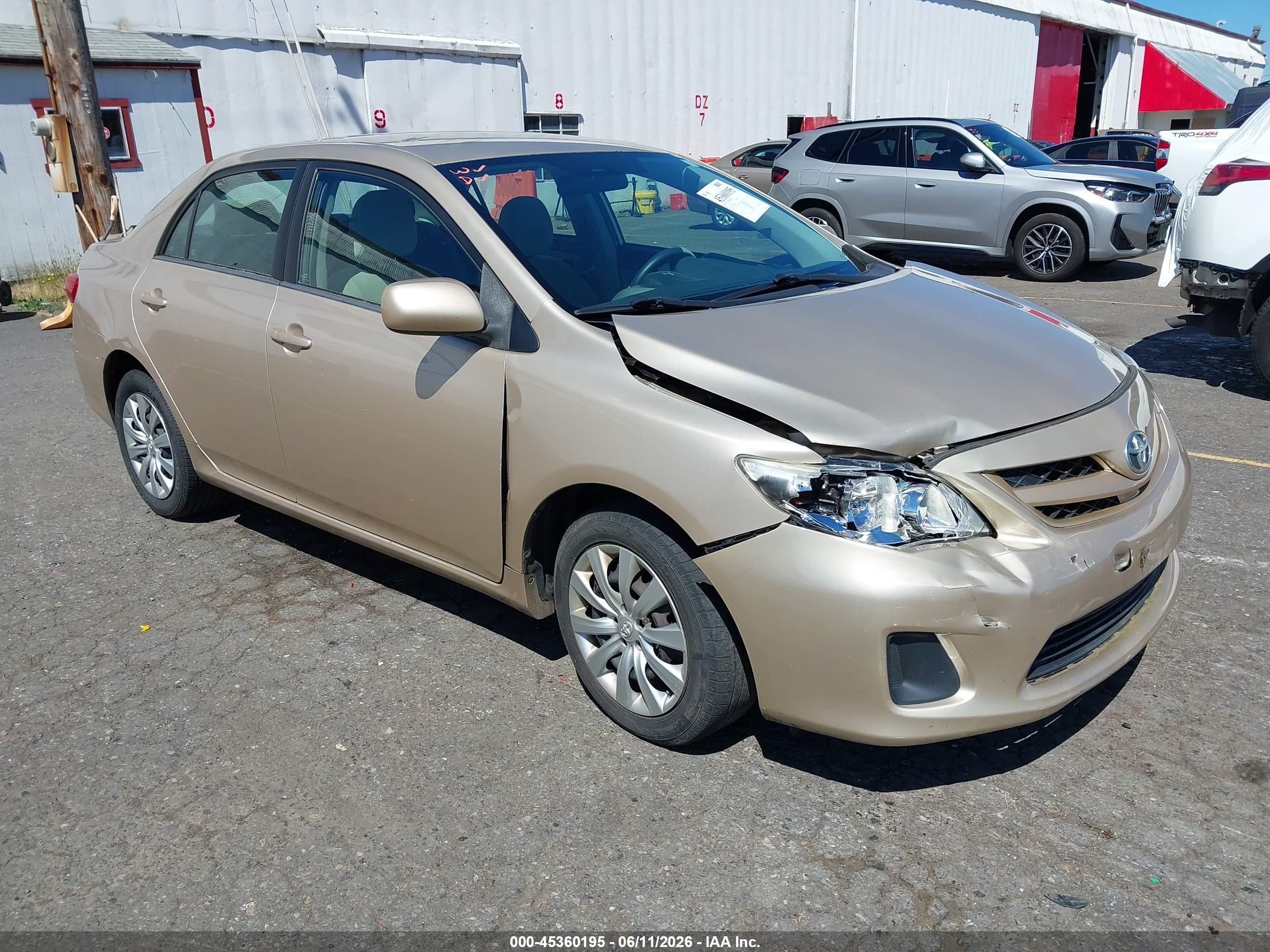 2012 Toyota Corolla Le Gold vin: 5YFBU4EE5CP069074