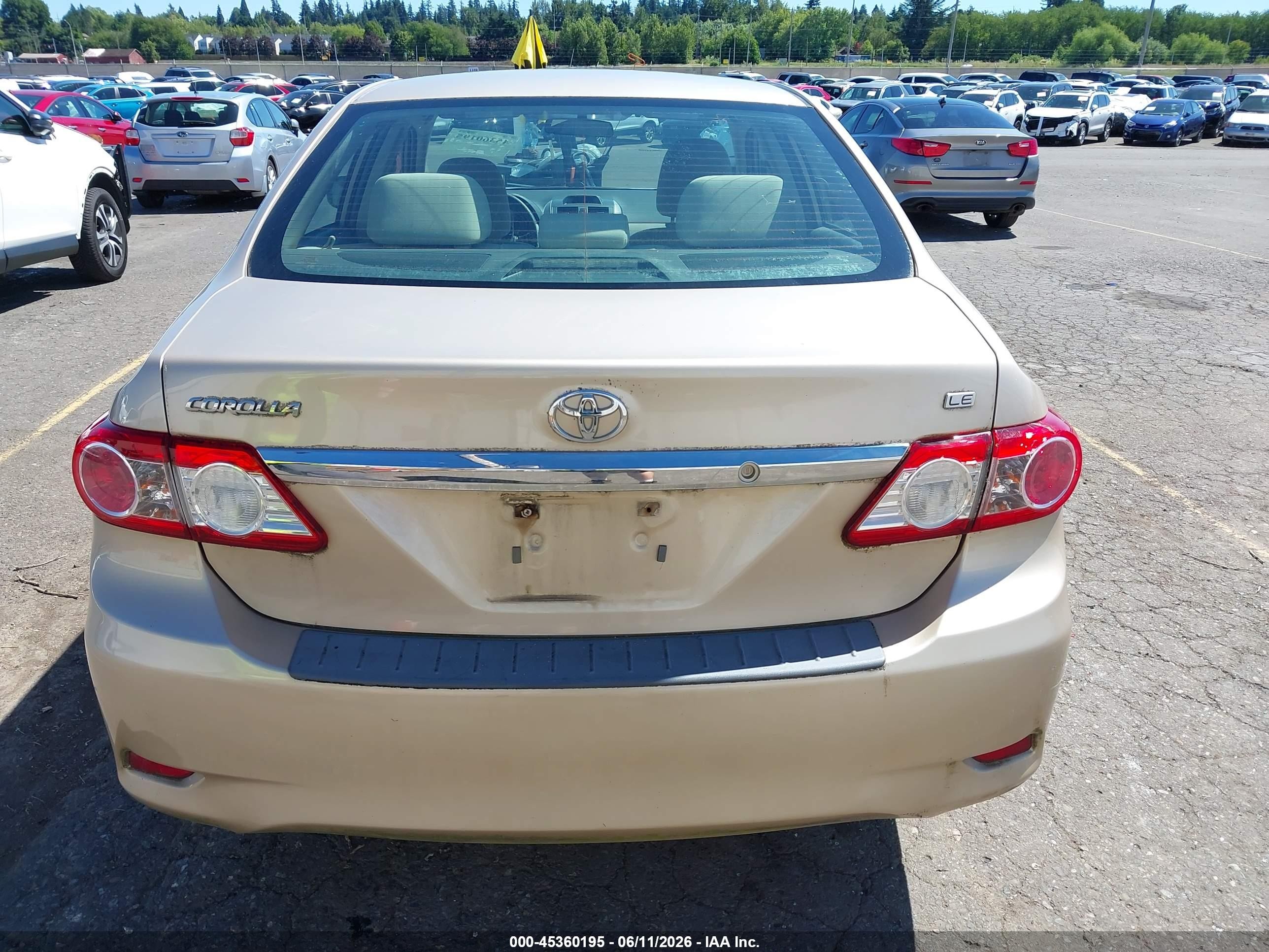 2012 Toyota Corolla Le Gold vin: 5YFBU4EE5CP069074