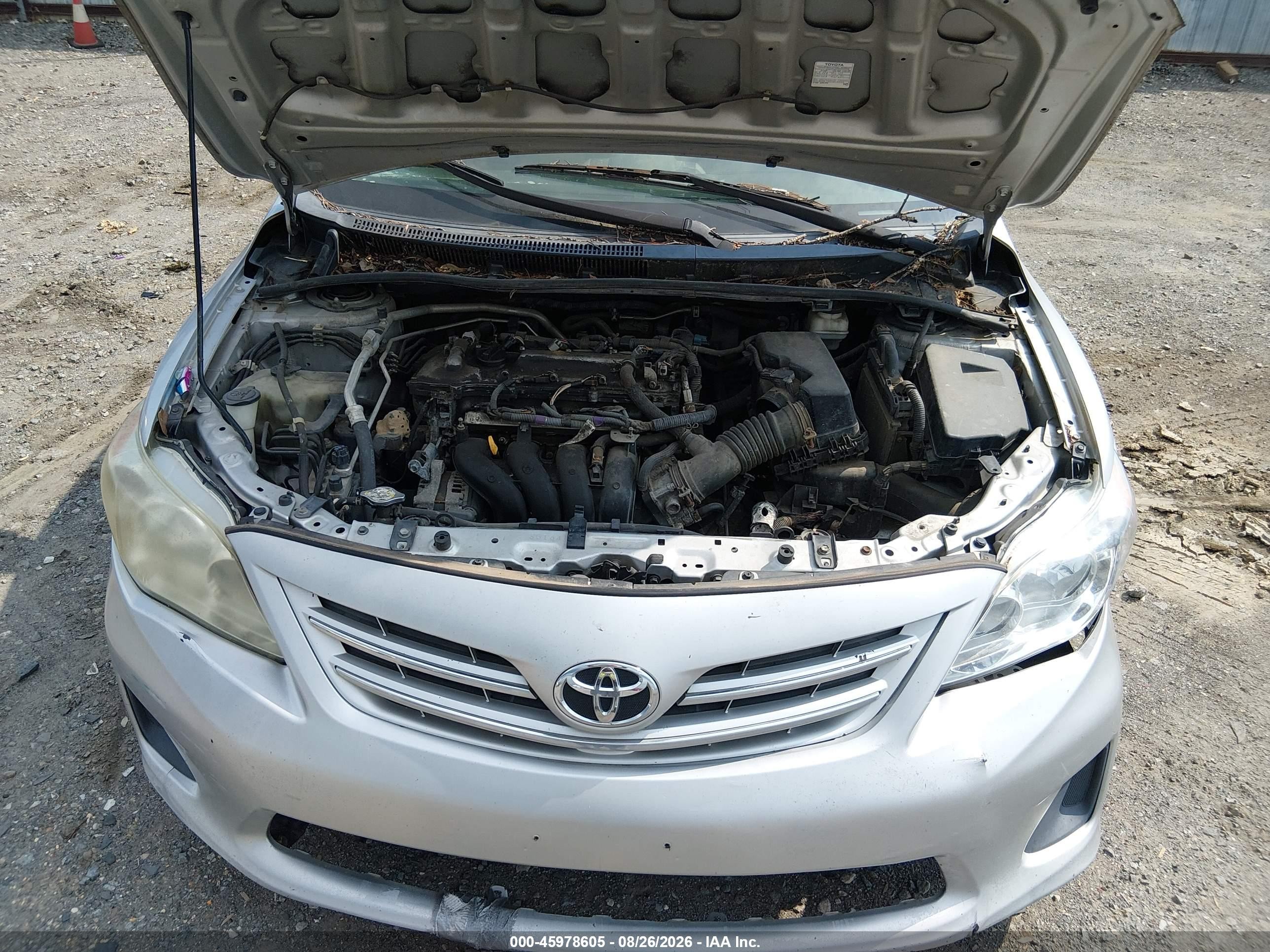 2013 Toyota Corolla Le Silver vin: 5YFBU4EE5DP086037