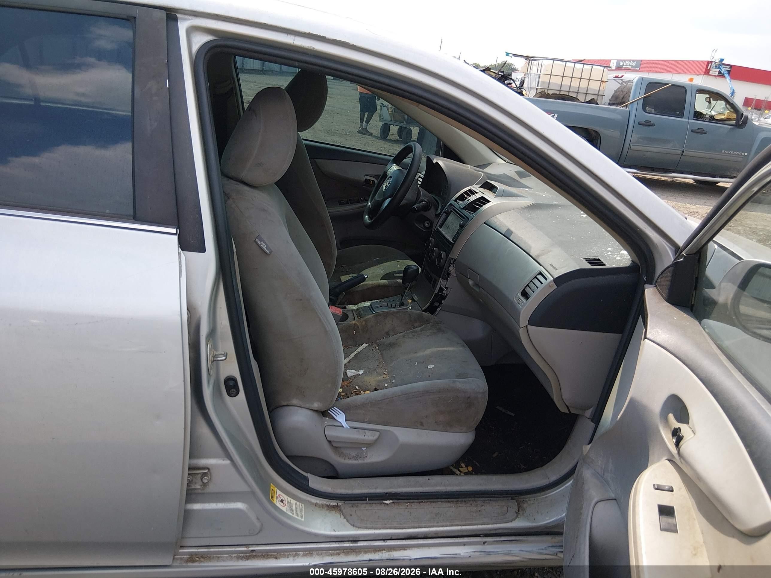2013 Toyota Corolla Le Silver vin: 5YFBU4EE5DP086037