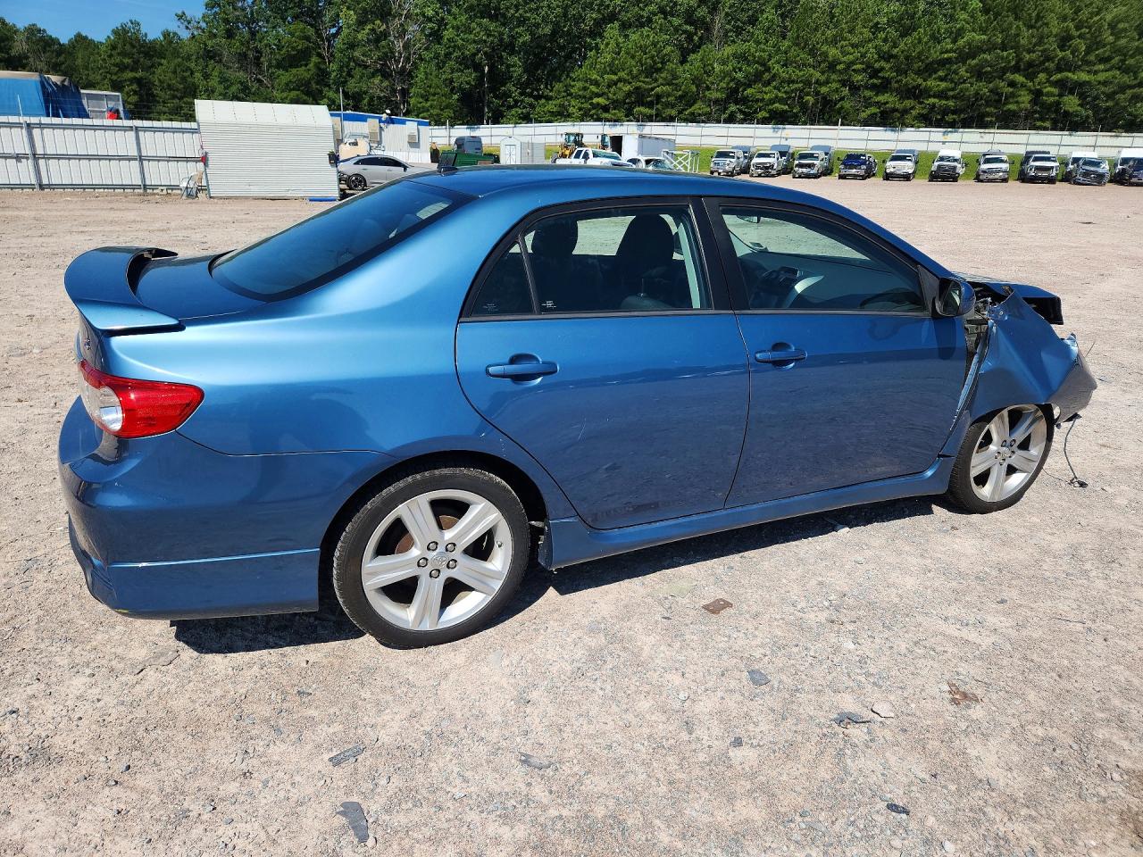 2013 Toyota Corolla S Синий vin: 5YFBU4EE5DP105329