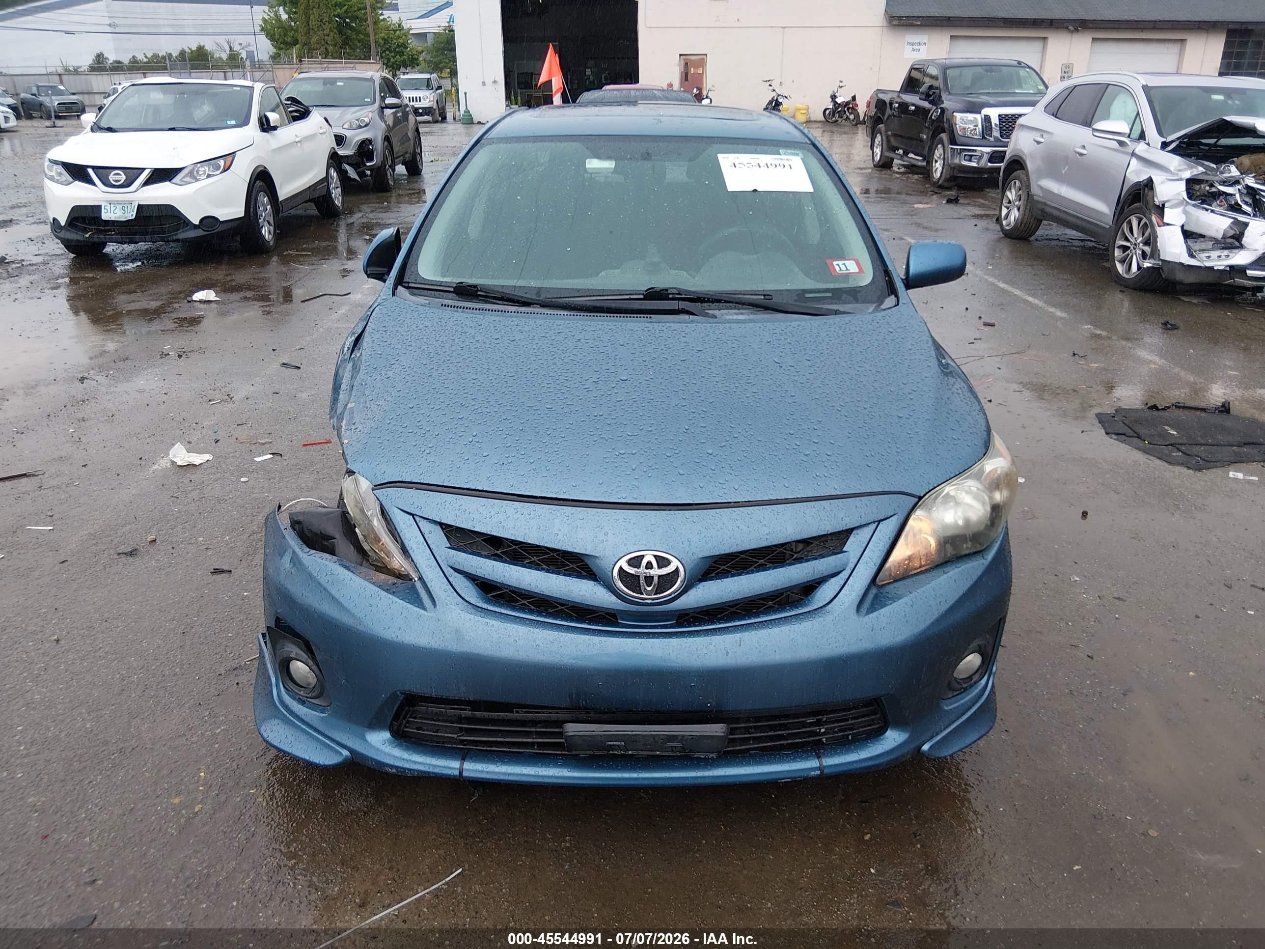 2013 Toyota Corolla S/le Blue vin: 5YFBU4EE5DP110174