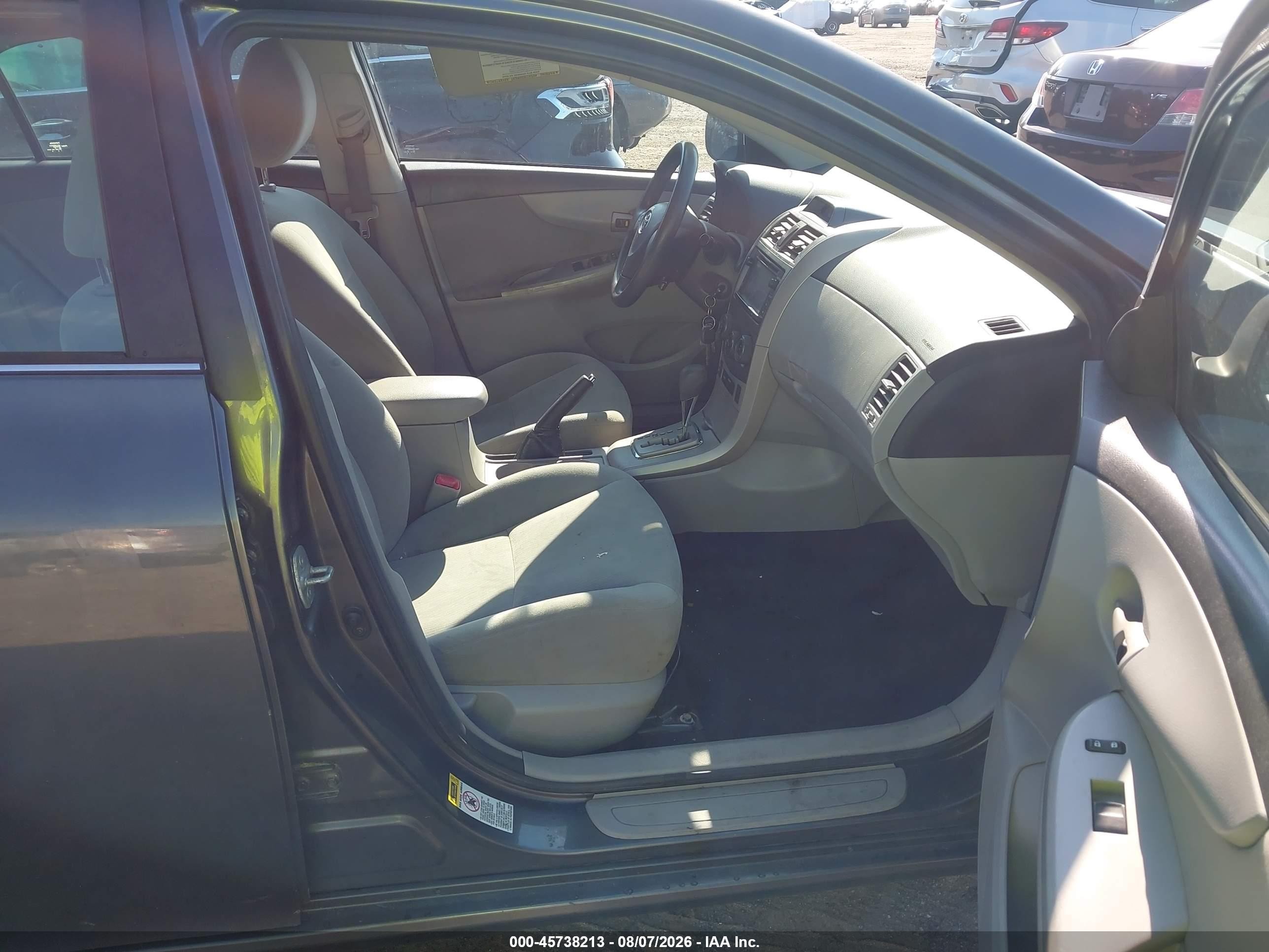2013 Toyota Corolla Le Black vin: 5YFBU4EE5DP127802