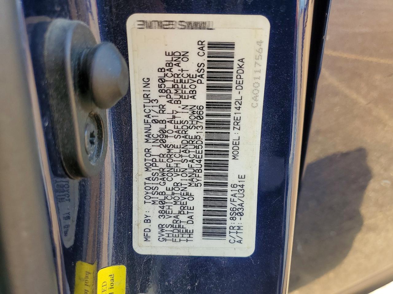 2013 Toyota Corolla L Blue vin: 5YFBU4EE5DP137066