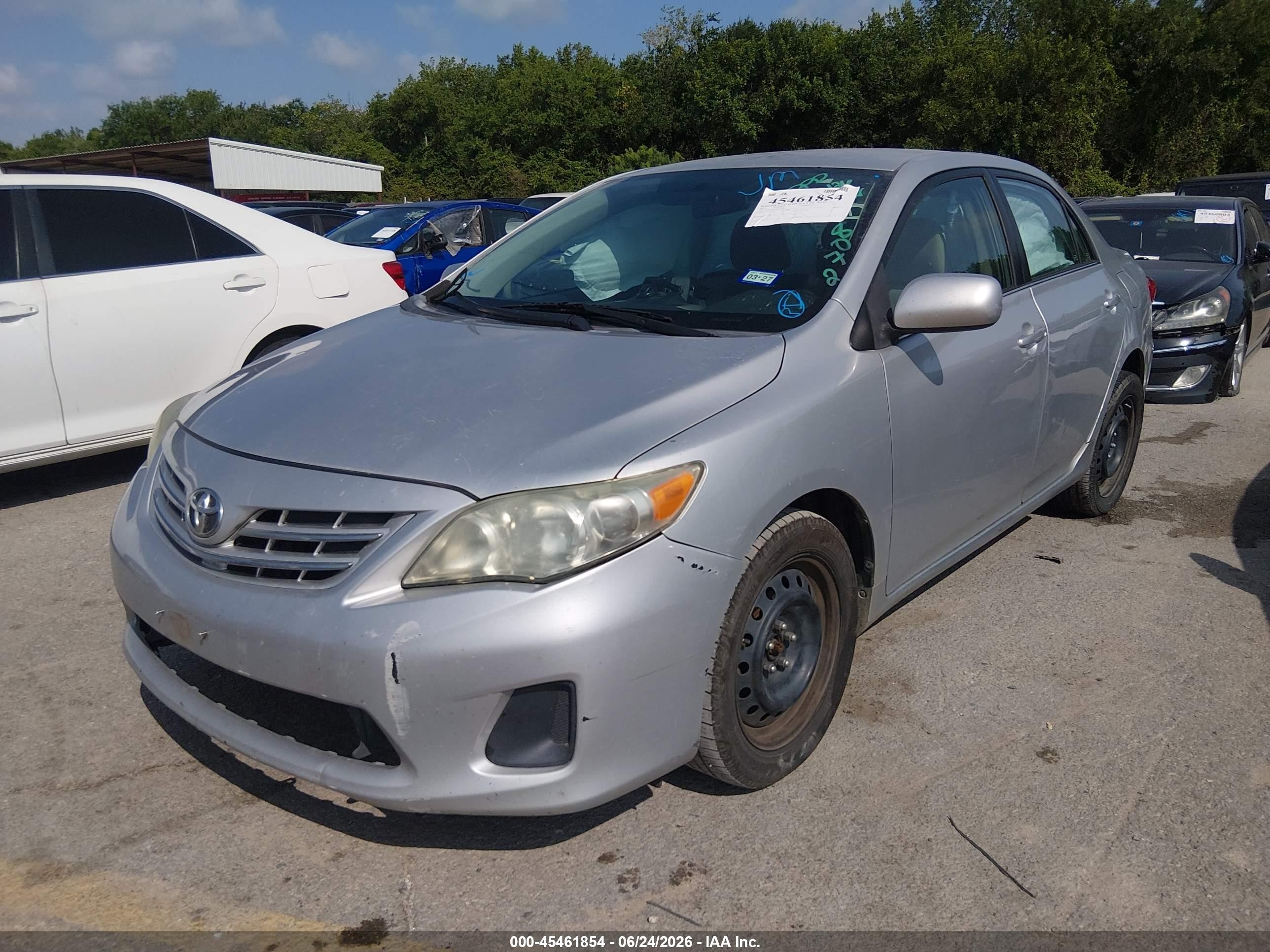 2013 Toyota Corolla Le Silver vin: 5YFBU4EE5DP138072