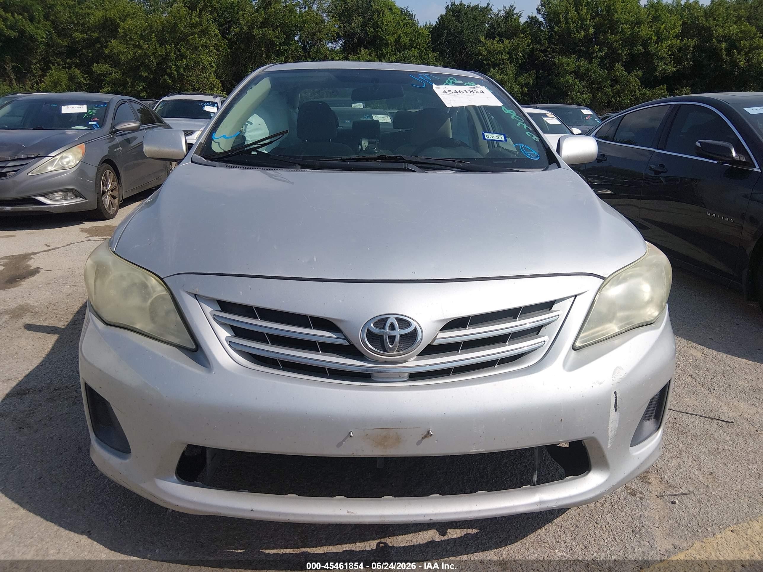 2013 Toyota Corolla Le Silver vin: 5YFBU4EE5DP138072