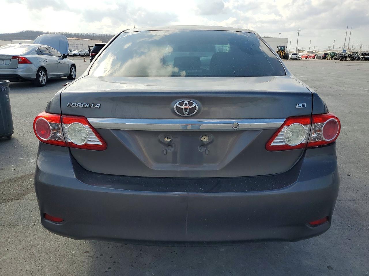 2013 Toyota Corolla Le Charcoal vin: 5YFBU4EE5DP145927