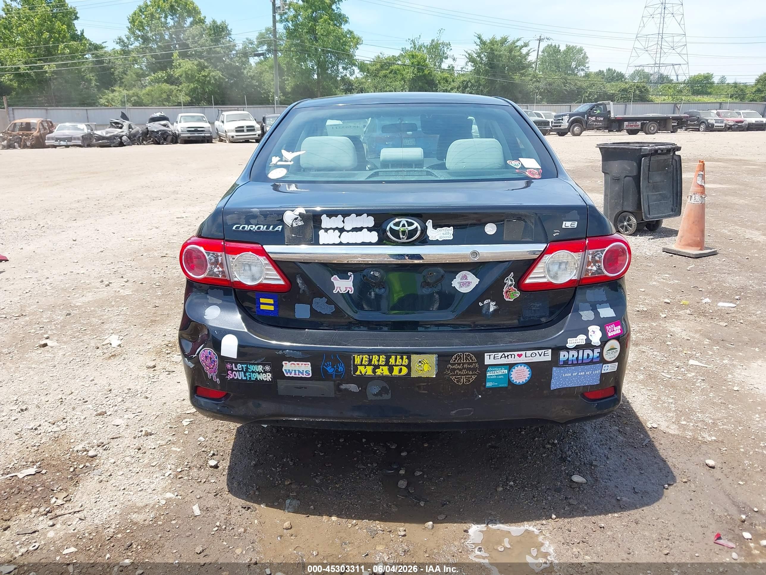 2013 Toyota Corolla Le Black vin: 5YFBU4EE5DP153445
