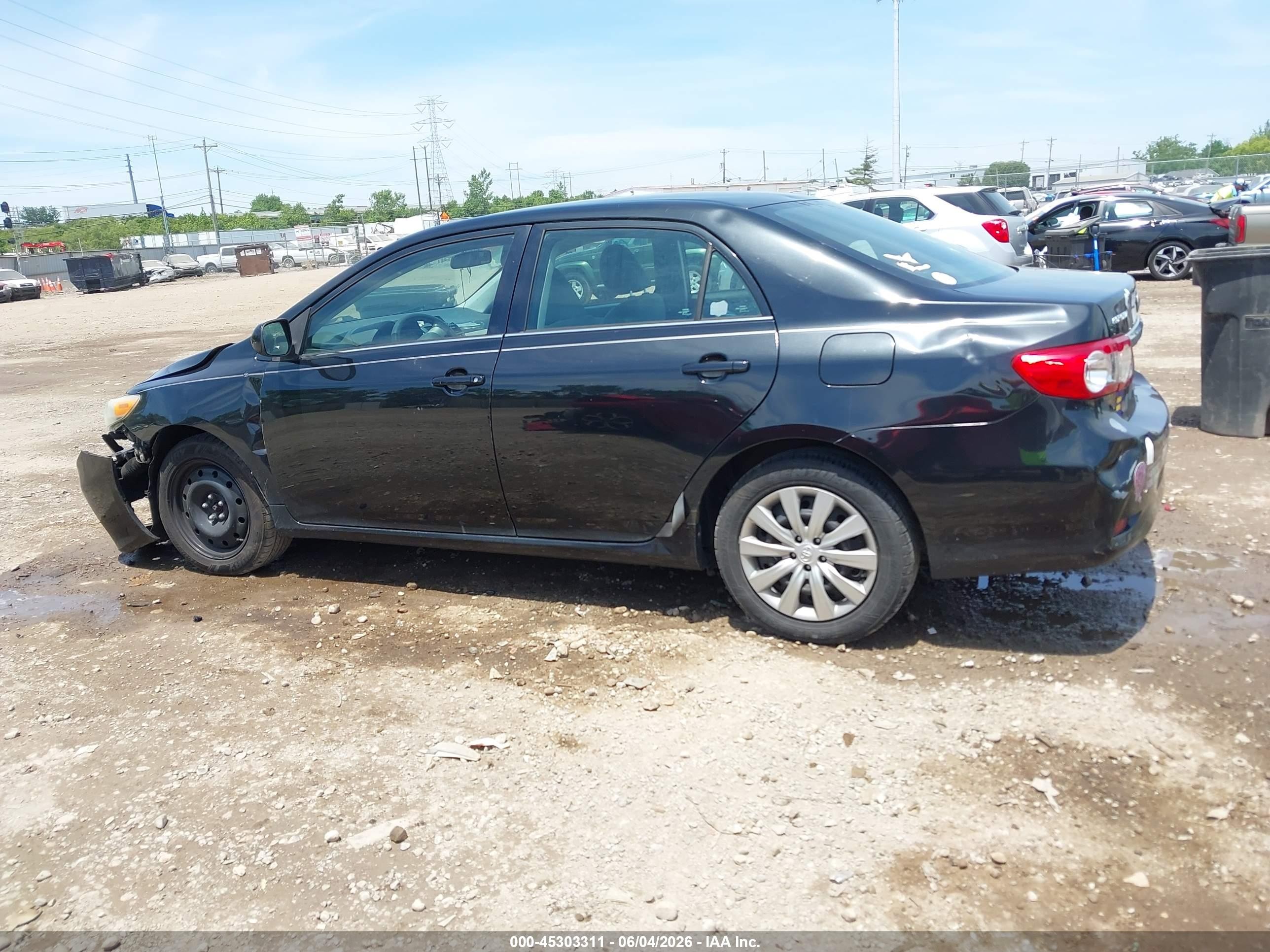 2013 Toyota Corolla Le Black vin: 5YFBU4EE5DP153445