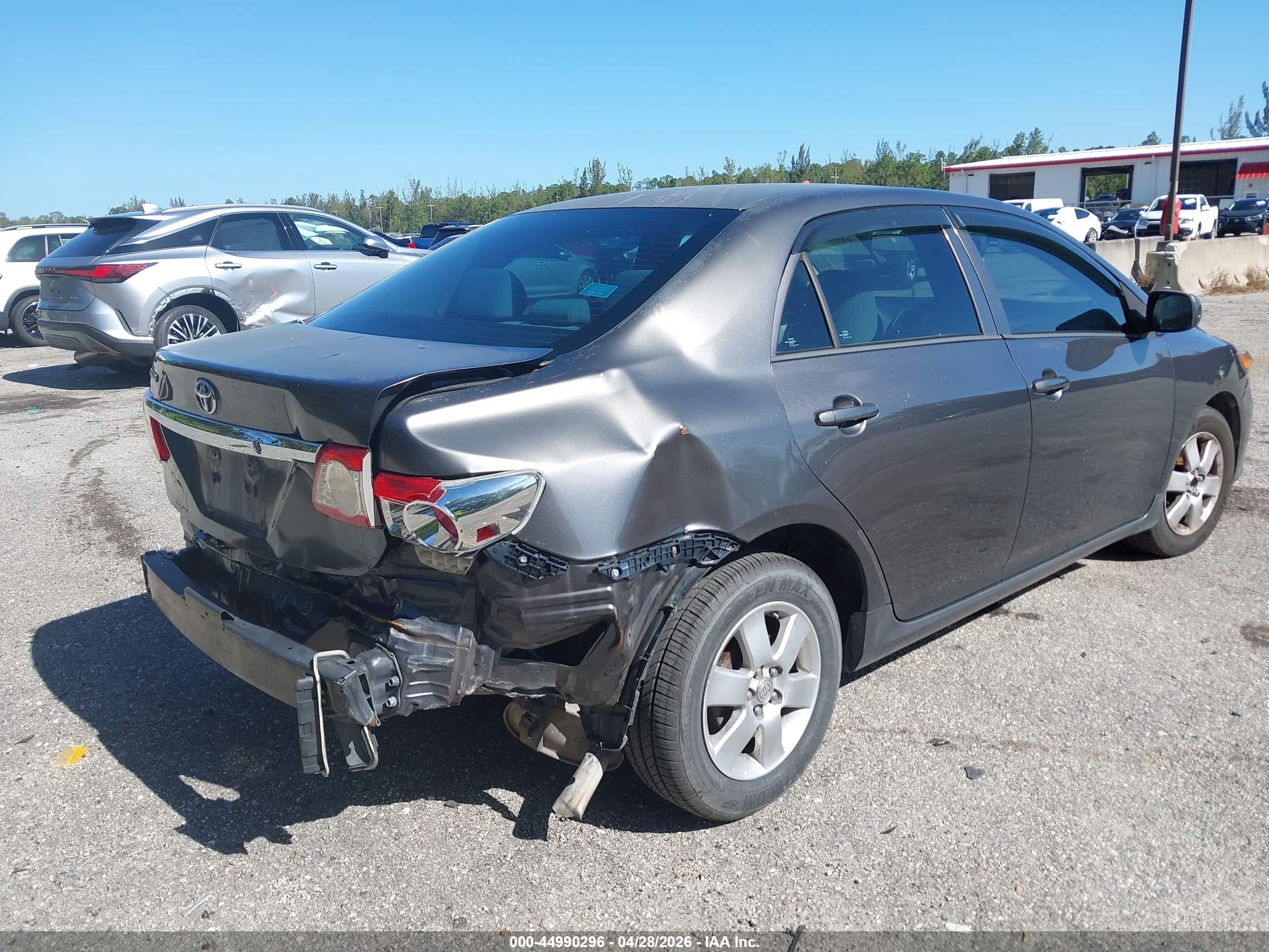 2013 Toyota Corolla L Gray vin: 5YFBU4EE5DP155017