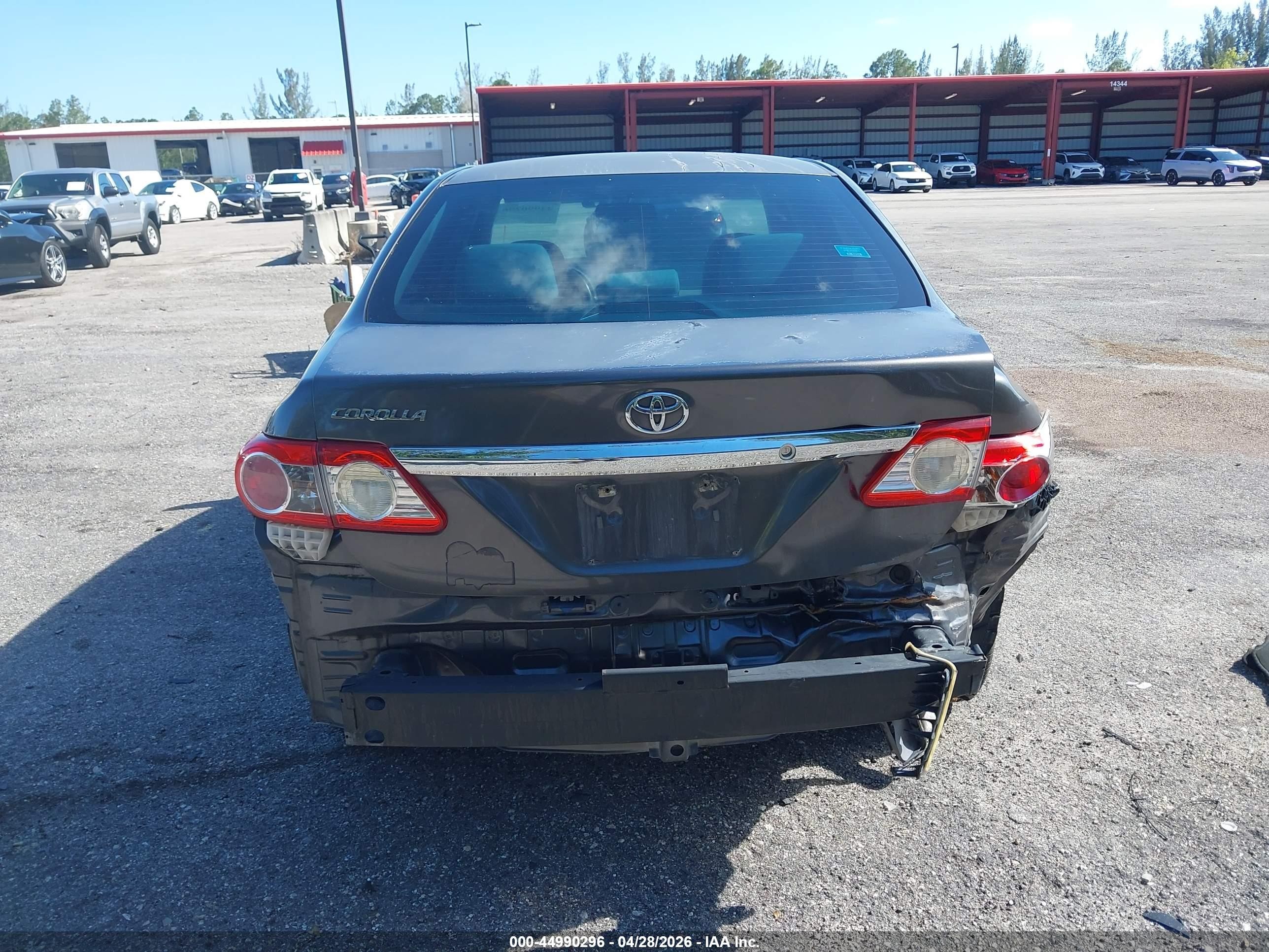 2013 Toyota Corolla L Gray vin: 5YFBU4EE5DP155017