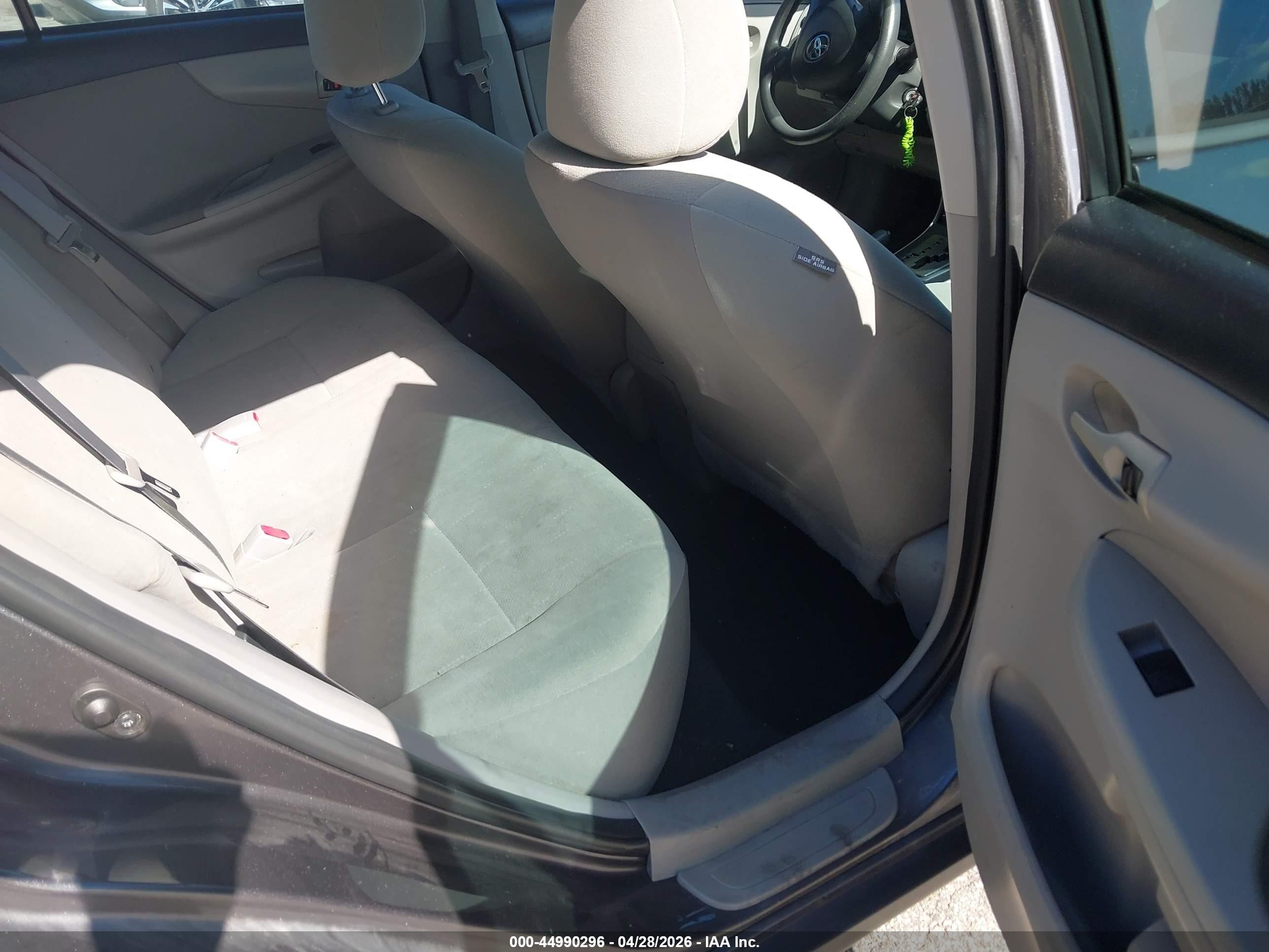 2013 Toyota Corolla L Gray vin: 5YFBU4EE5DP155017