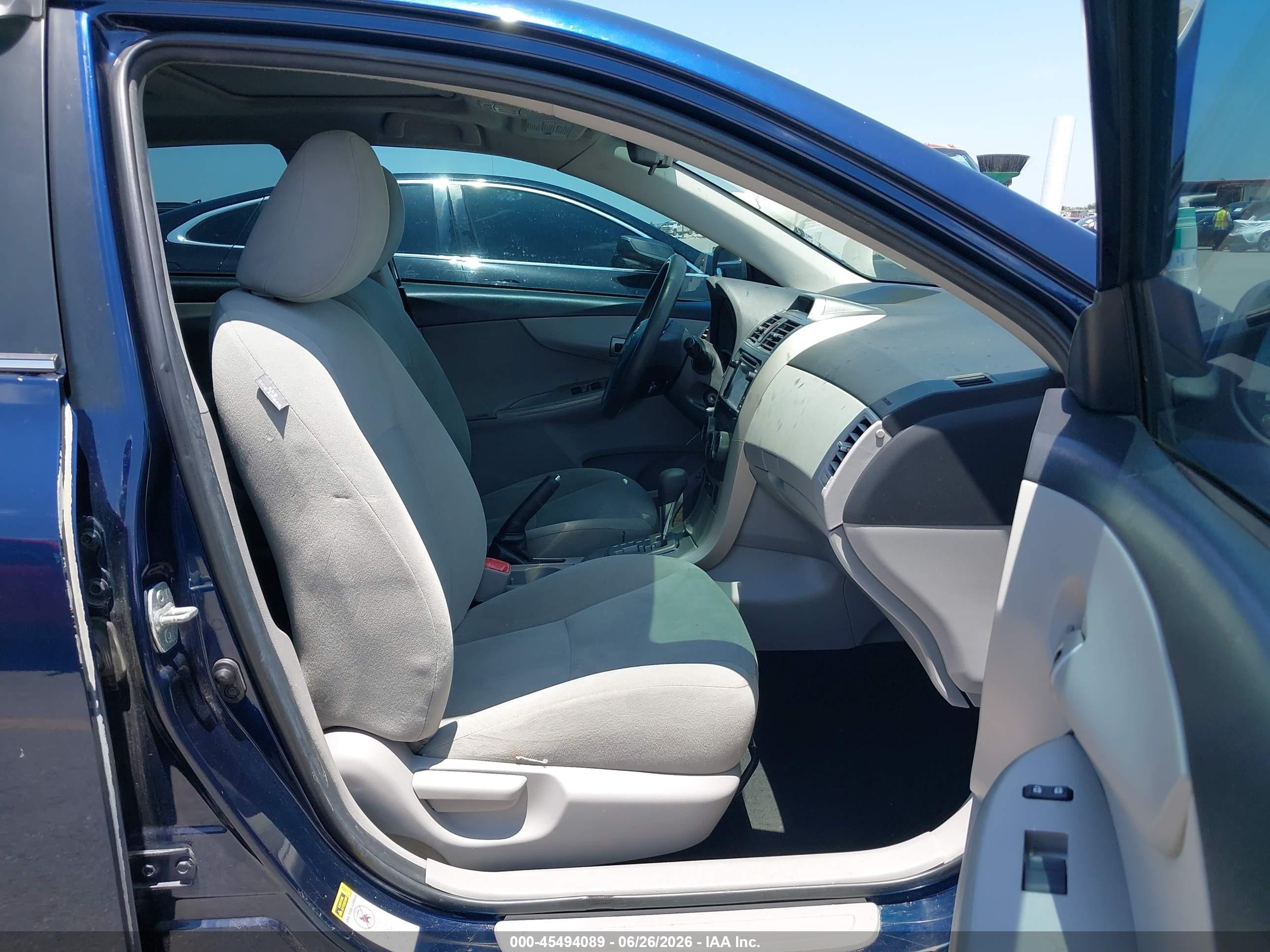 2013 Toyota Corolla Le Dark Blue vin: 5YFBU4EE5DP155129