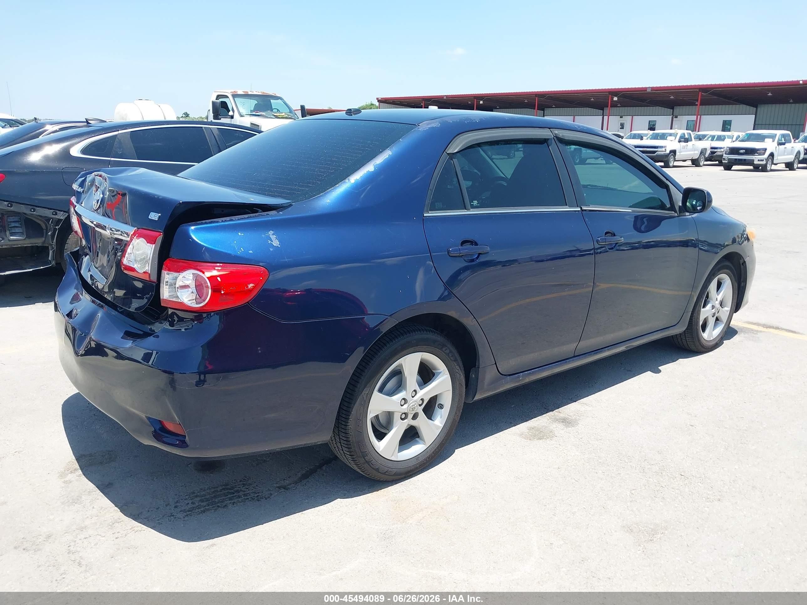 2013 Toyota Corolla Le Dark Blue vin: 5YFBU4EE5DP155129