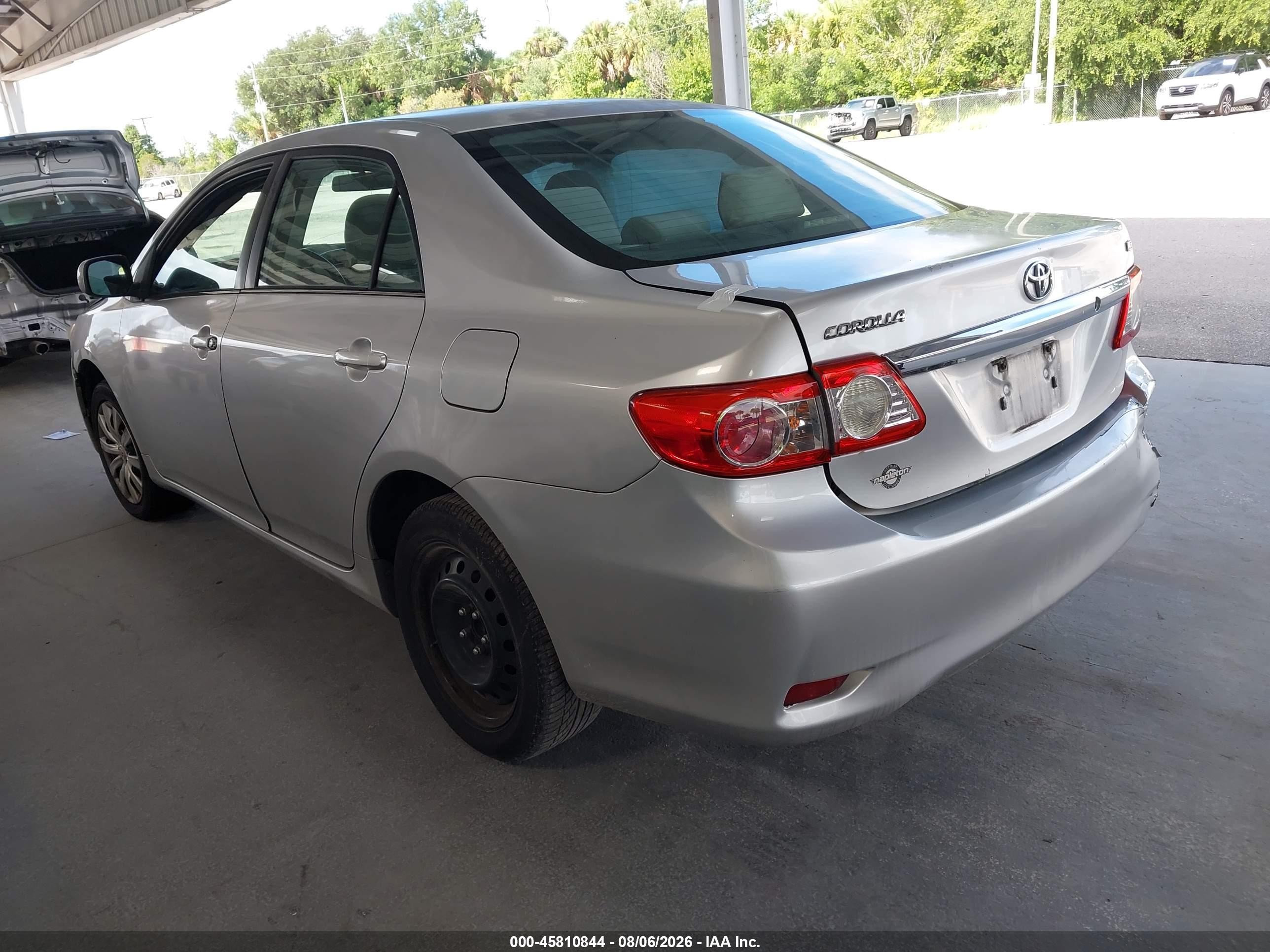 2013 Toyota Corolla Le Silver vin: 5YFBU4EE5DP159116