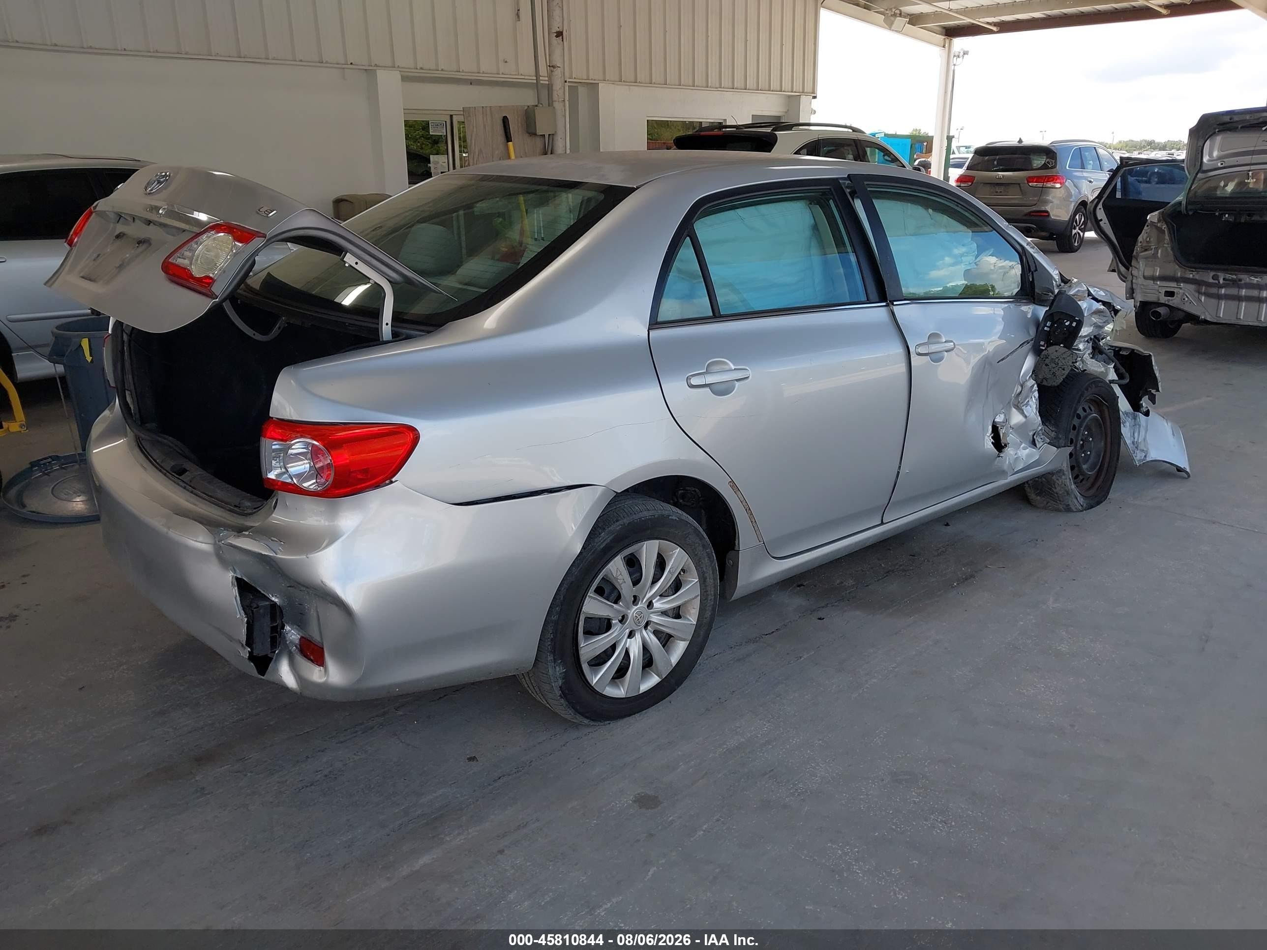 2013 Toyota Corolla Le Silver vin: 5YFBU4EE5DP159116