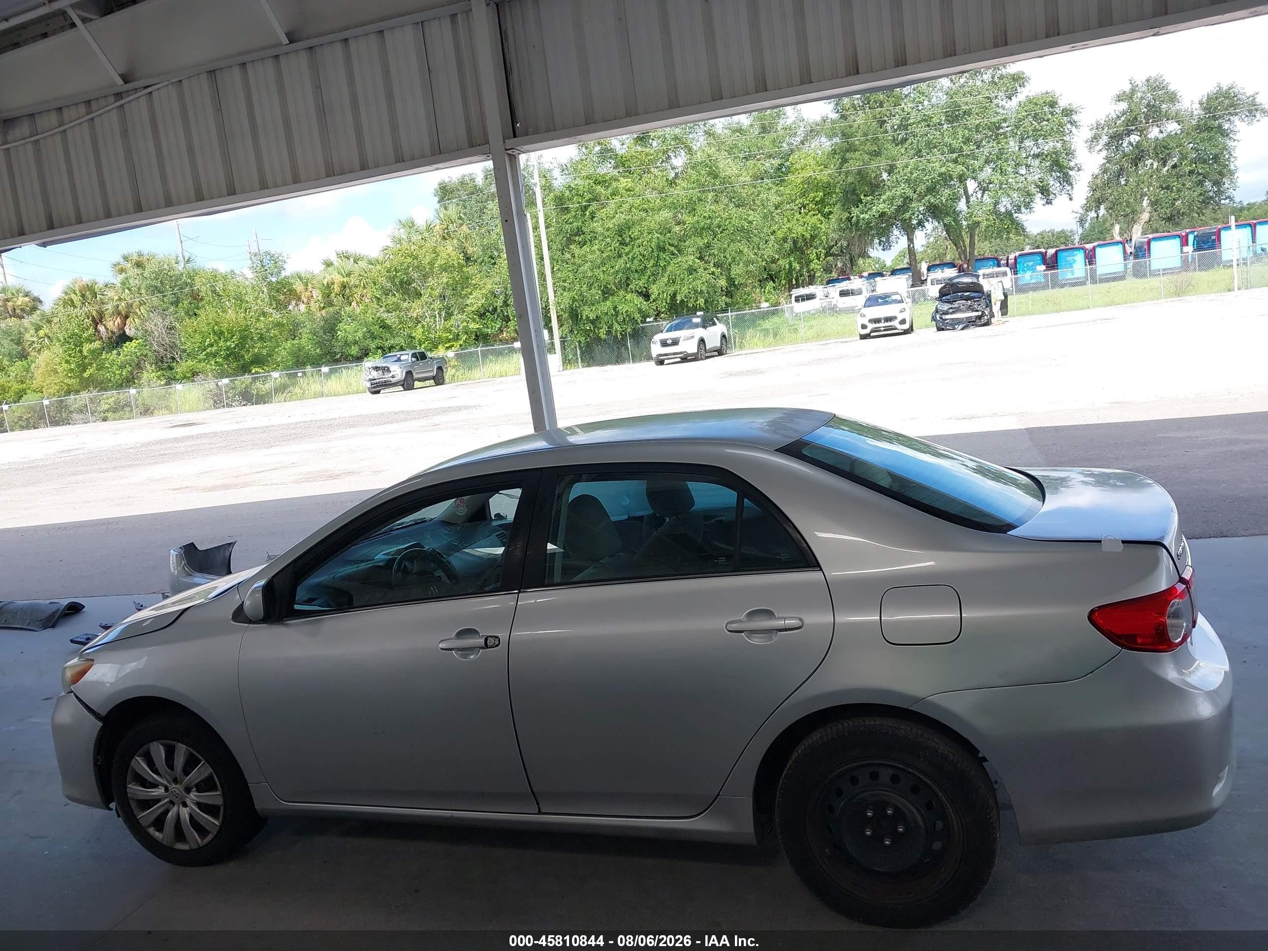 2013 Toyota Corolla Le Silver vin: 5YFBU4EE5DP159116
