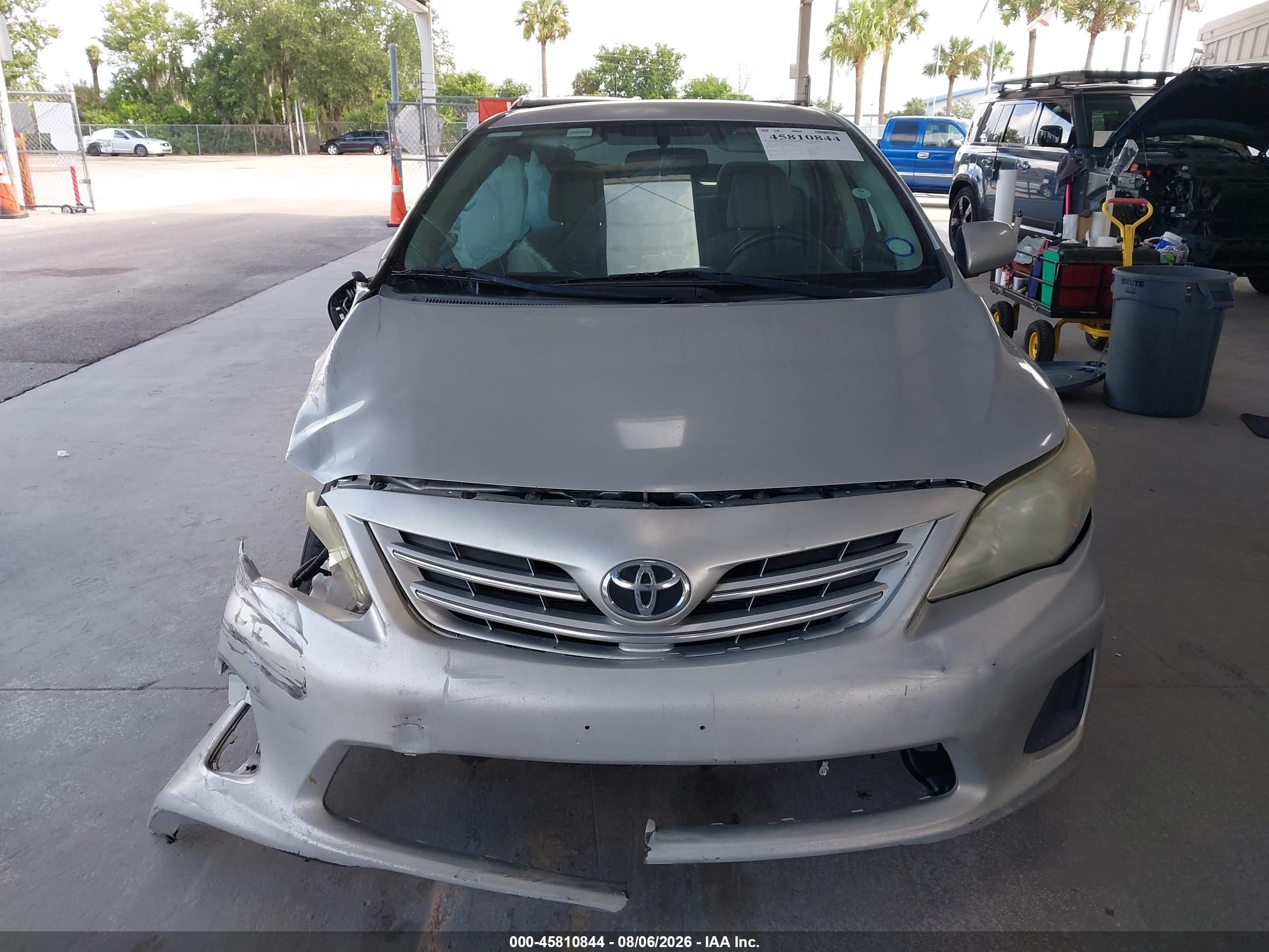 2013 Toyota Corolla Le Silver vin: 5YFBU4EE5DP159116