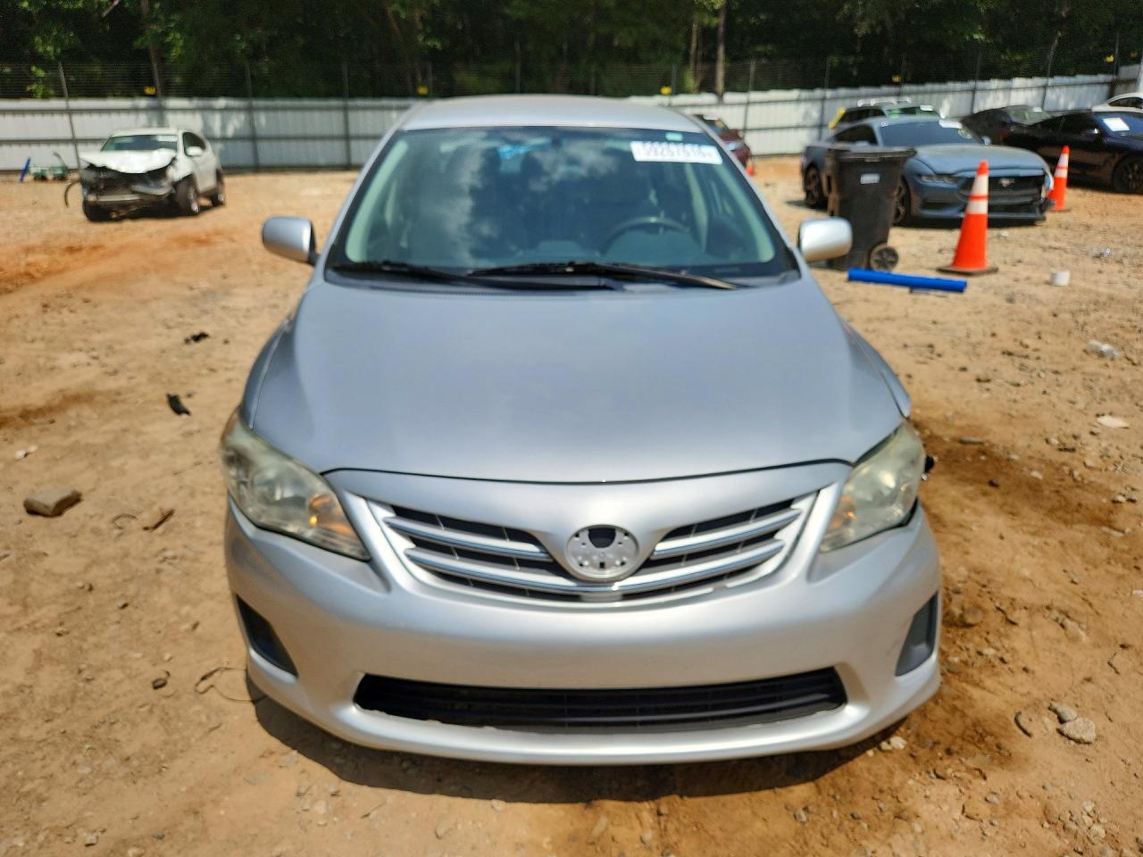 2013 Toyota Corolla Le Silver vin: 5YFBU4EE5DP159388