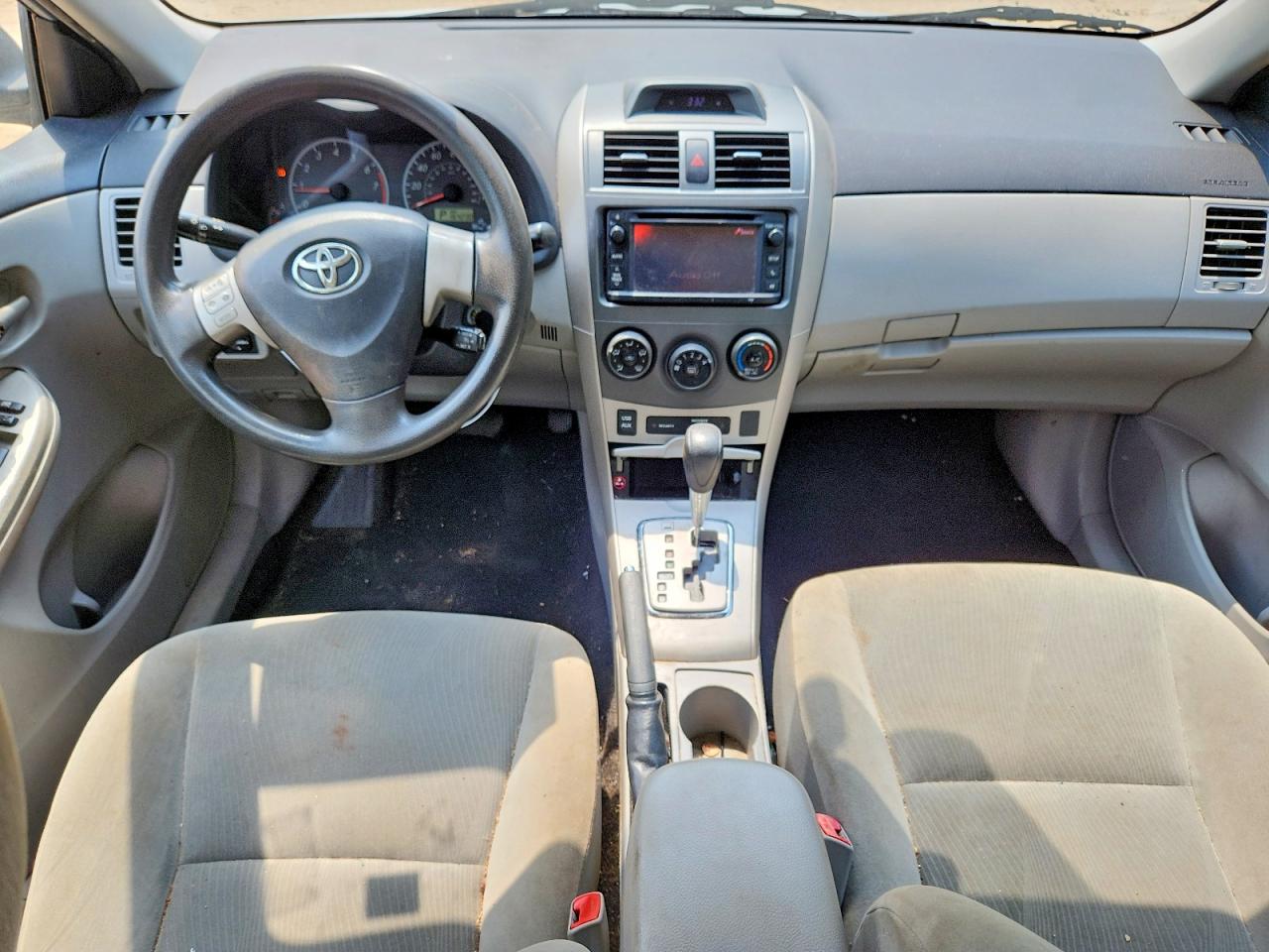 2013 Toyota Corolla Le Silver vin: 5YFBU4EE5DP159388