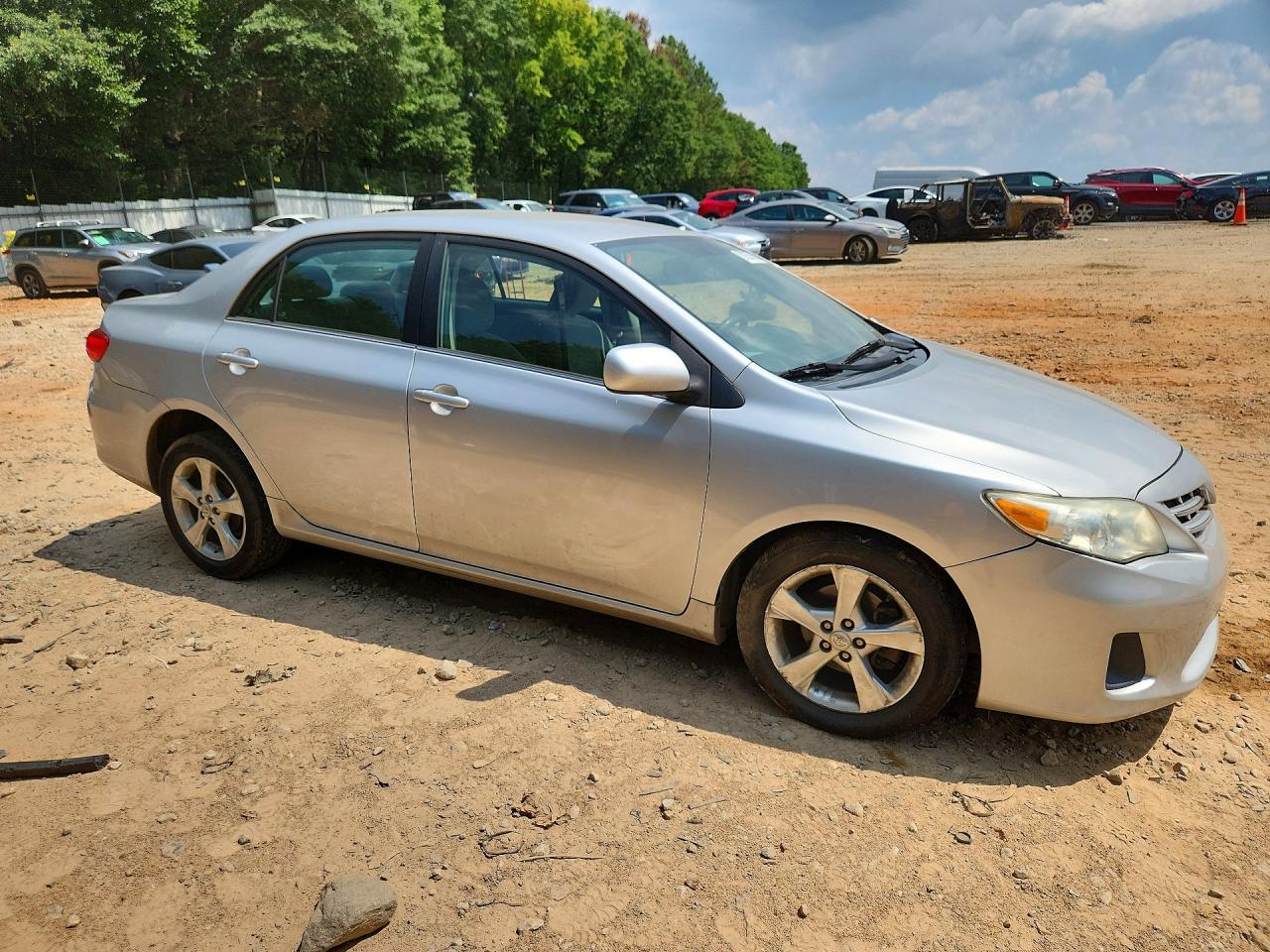 2013 Toyota Corolla Le Silver vin: 5YFBU4EE5DP159388