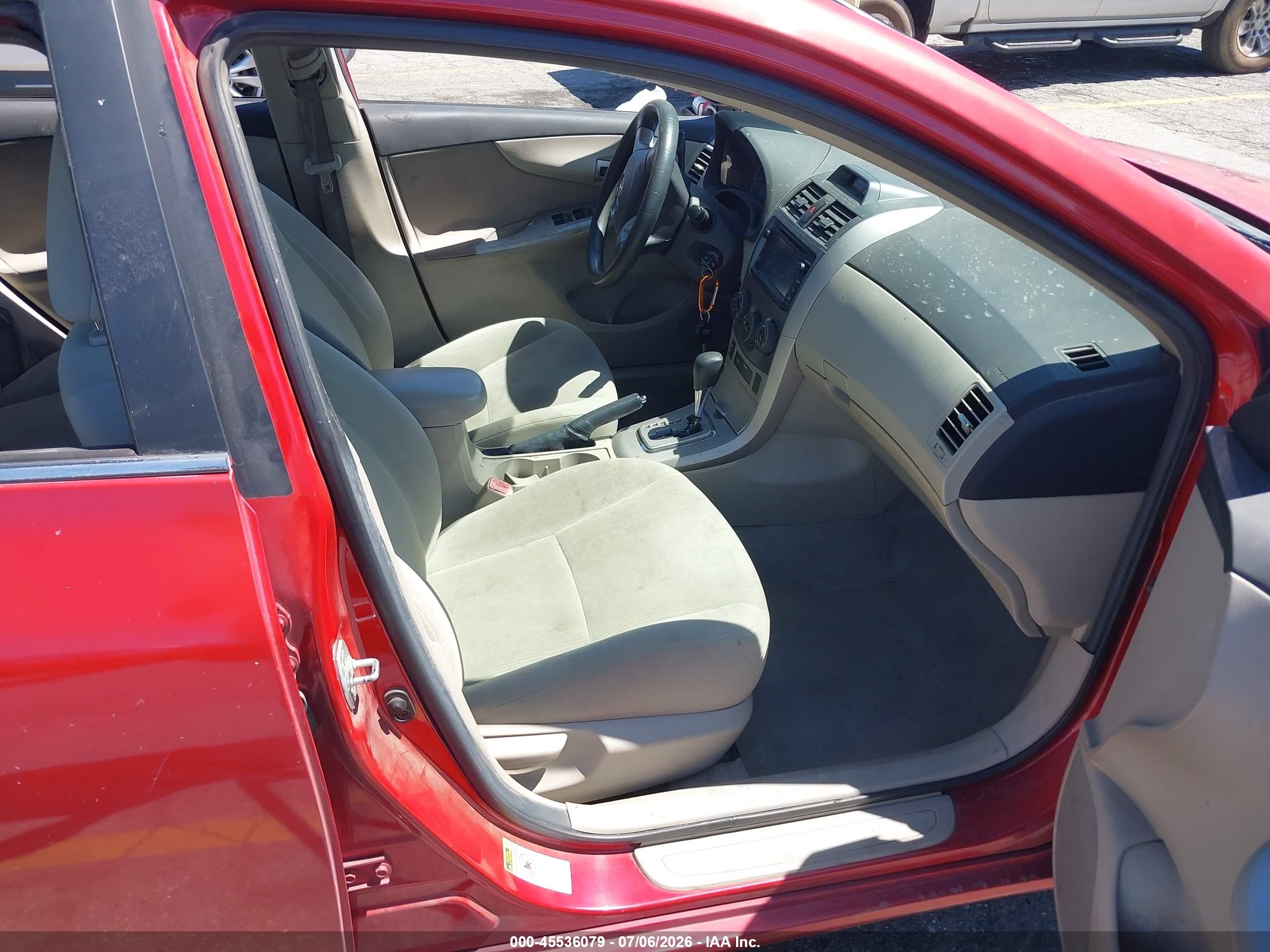 2013 Toyota Corolla Le Красный vin: 5YFBU4EE5DP167006