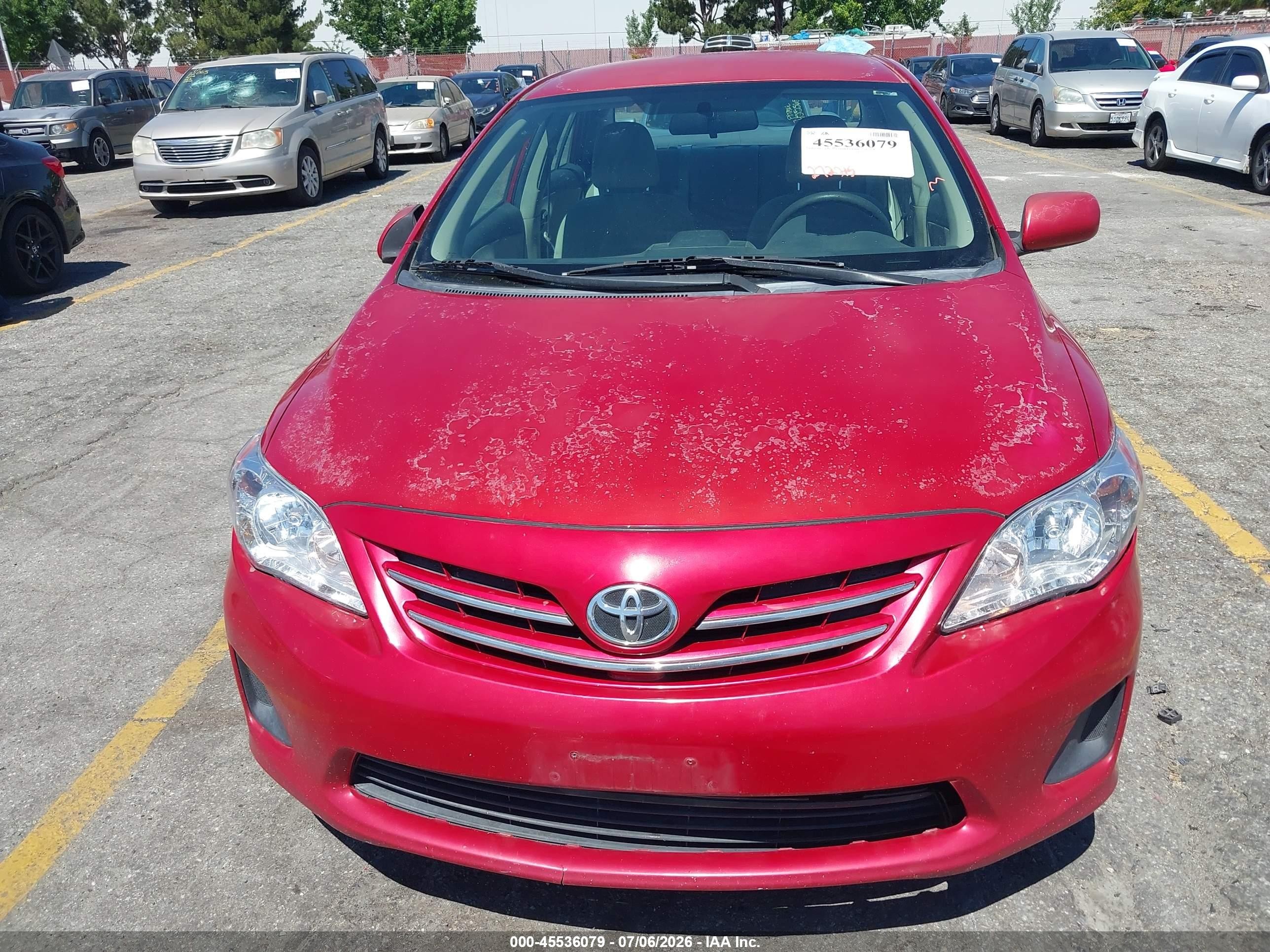 2013 Toyota Corolla Le Красный vin: 5YFBU4EE5DP167006