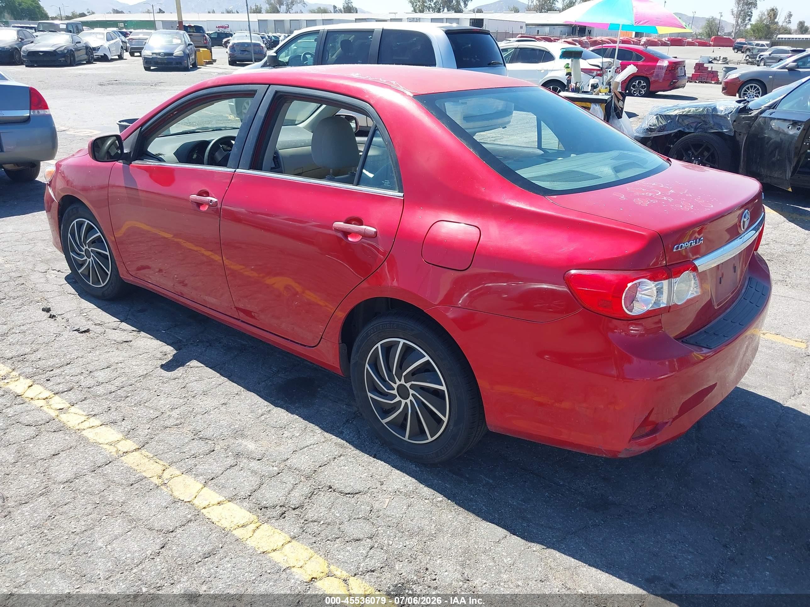 2013 Toyota Corolla Le Красный vin: 5YFBU4EE5DP167006