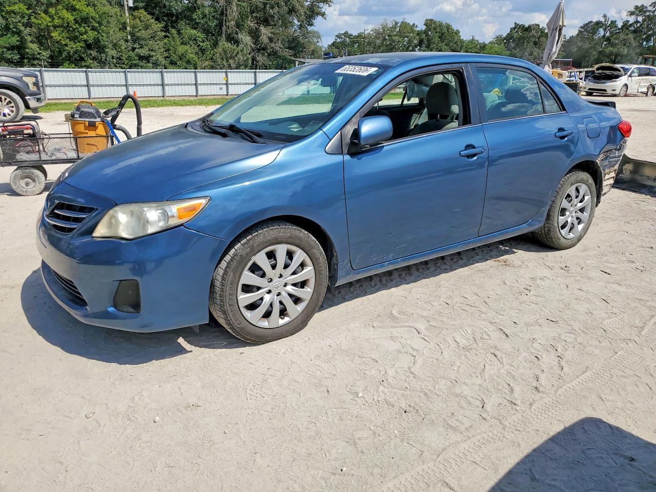 2013 Toyota Corolla Le Blue vin: 5YFBU4EE5DP168141