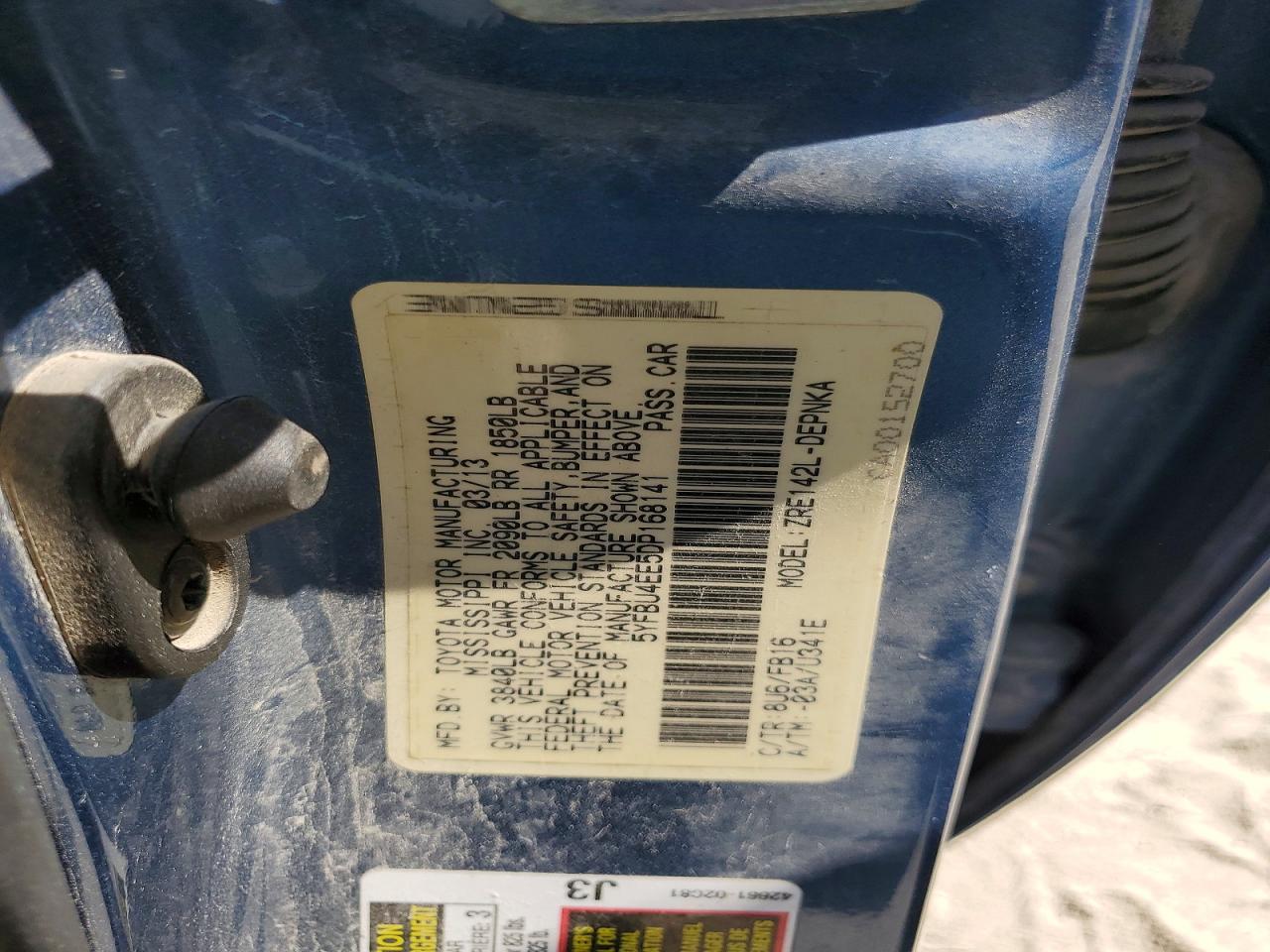 2013 Toyota Corolla Le Blue vin: 5YFBU4EE5DP168141
