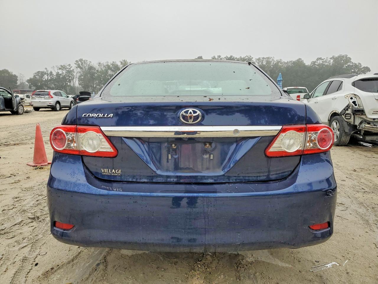 2013 Toyota Corolla L Blue vin: 5YFBU4EE5DP172609