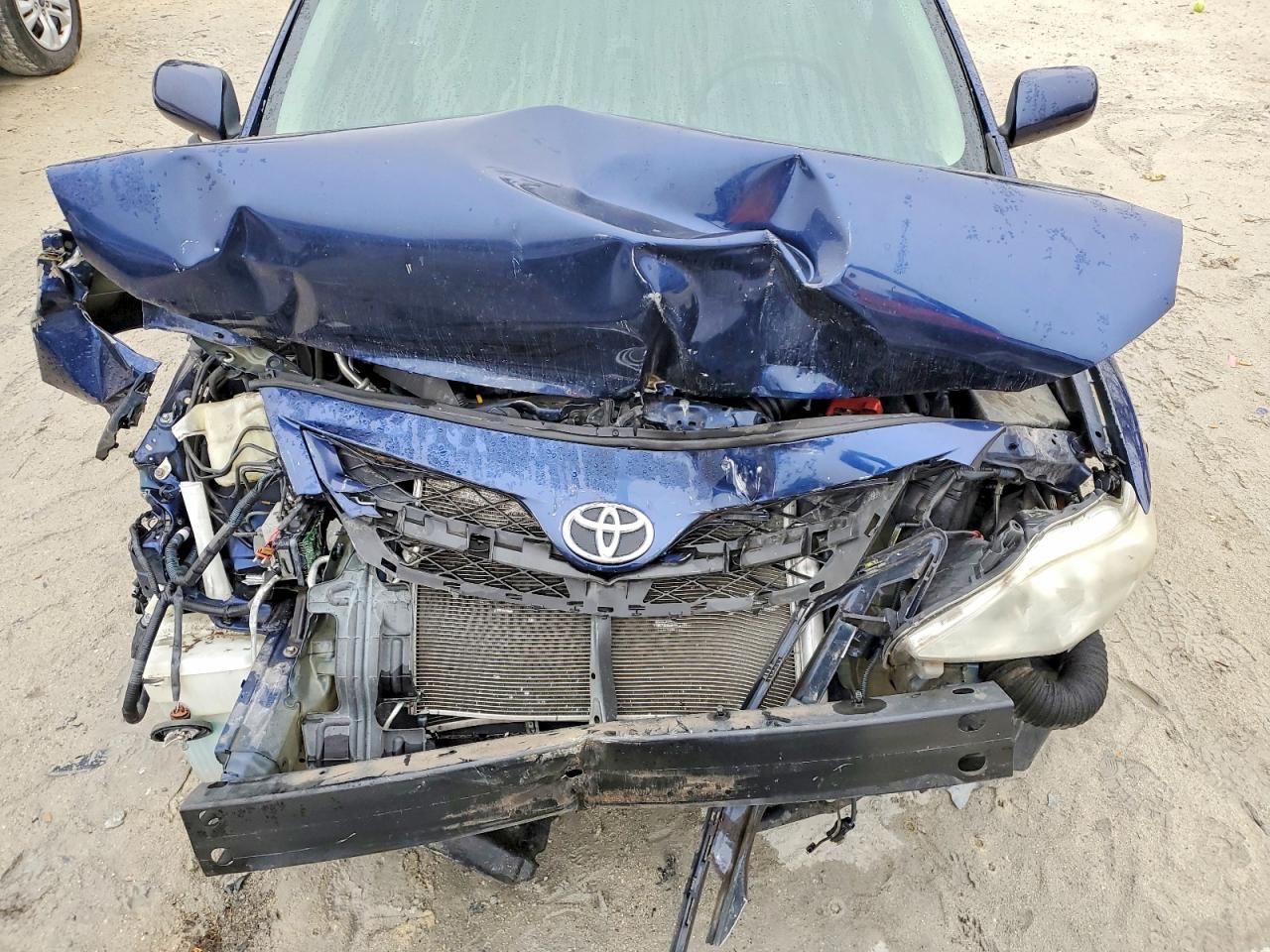 2013 Toyota Corolla L Blue vin: 5YFBU4EE5DP172609