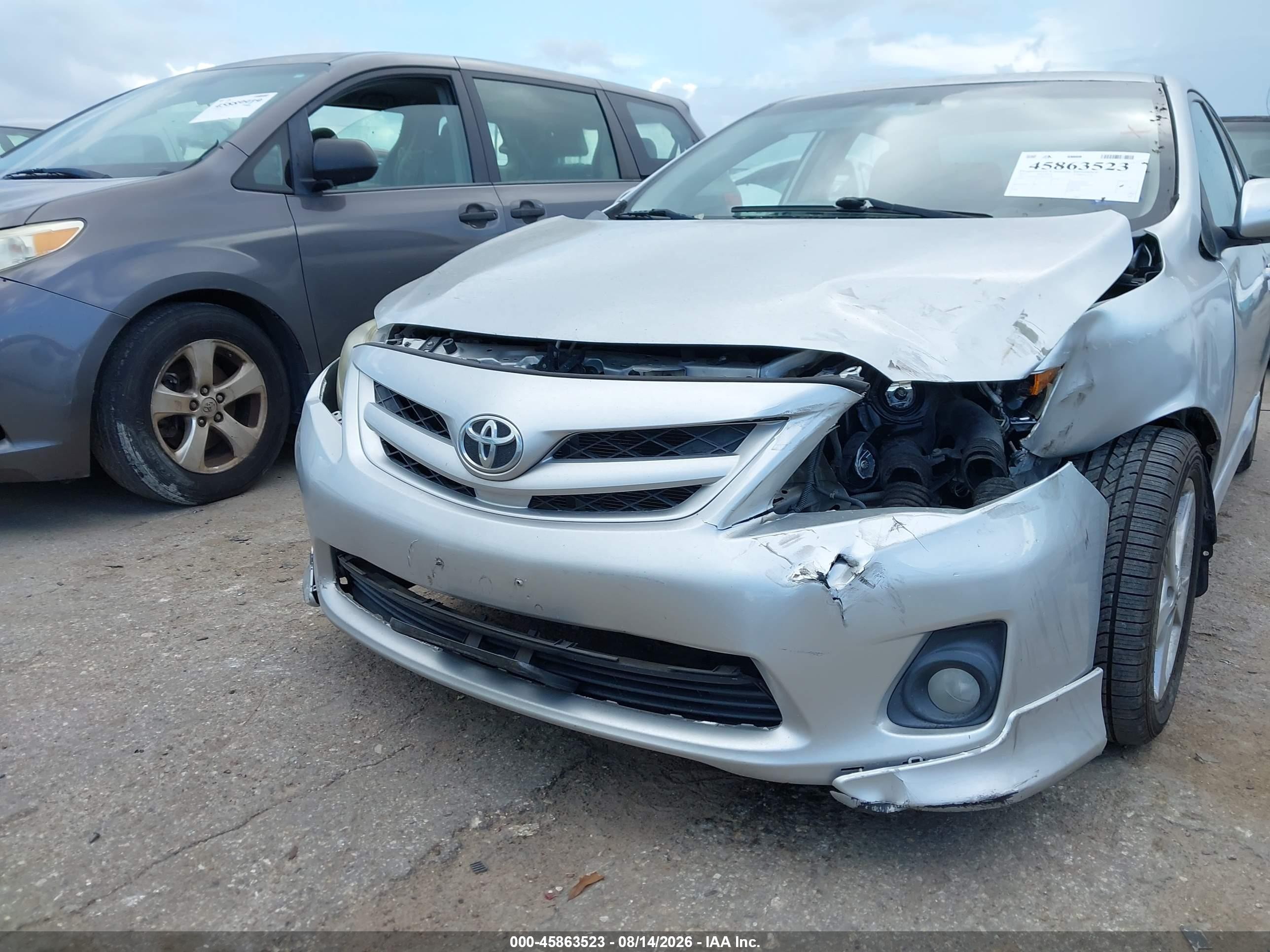 2013 Toyota Corolla S Silver vin: 5YFBU4EE5DP179558