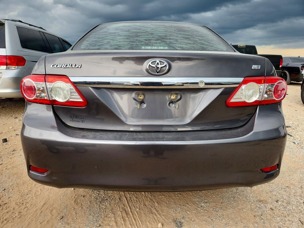 2013 Toyota Corolla Le Gray vin: 5YFBU4EE5DP186946