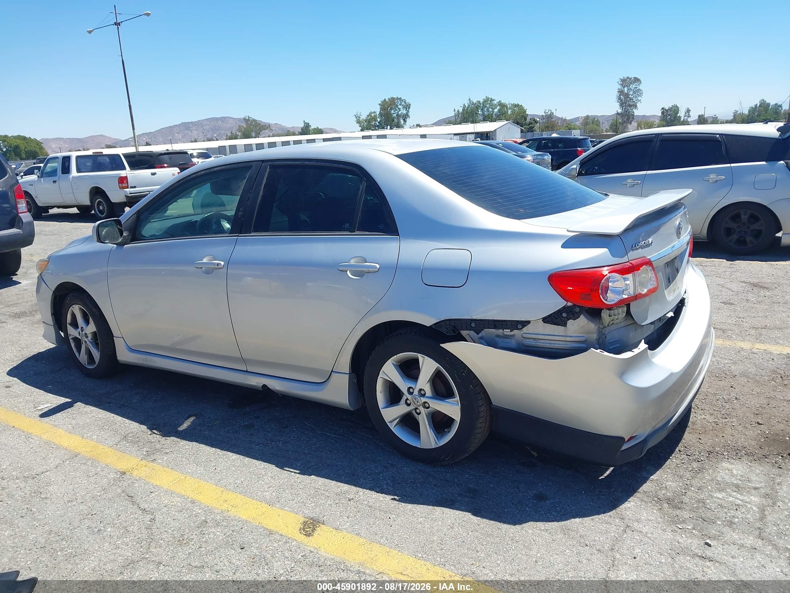 2013 Toyota Corolla S Silver vin: 5YFBU4EE5DP188003