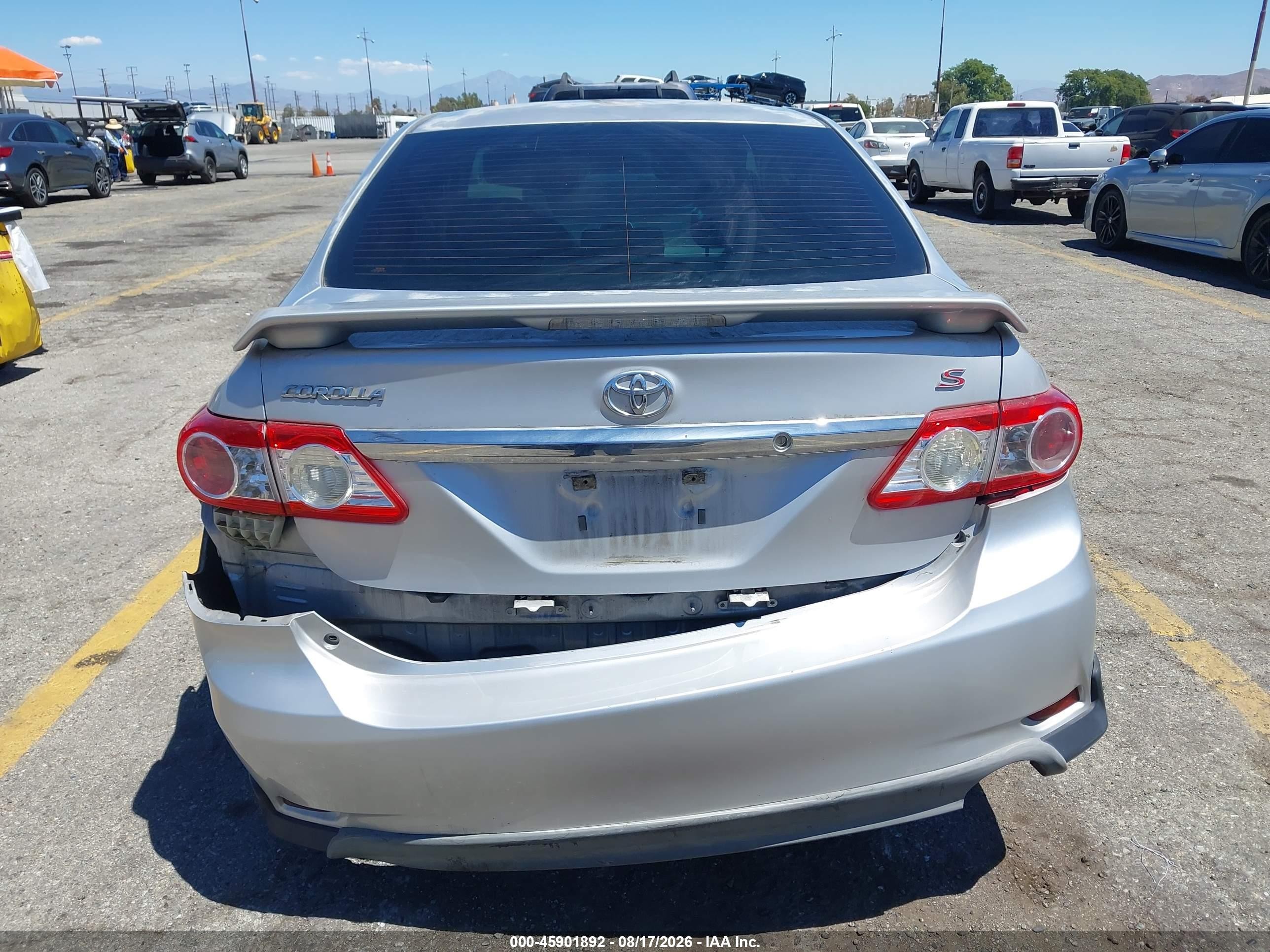 2013 Toyota Corolla S Silver vin: 5YFBU4EE5DP188003
