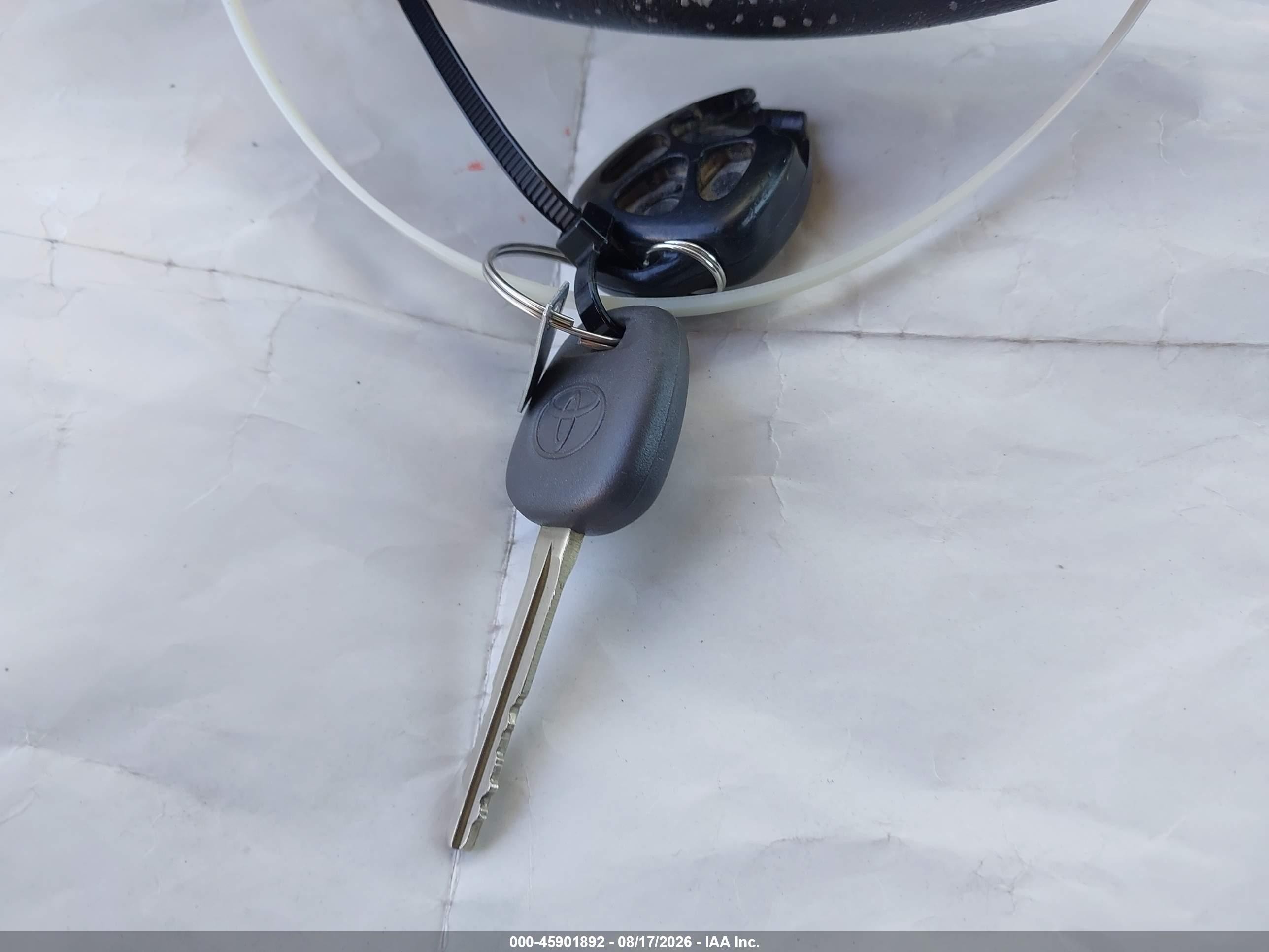2013 Toyota Corolla S Silver vin: 5YFBU4EE5DP188003