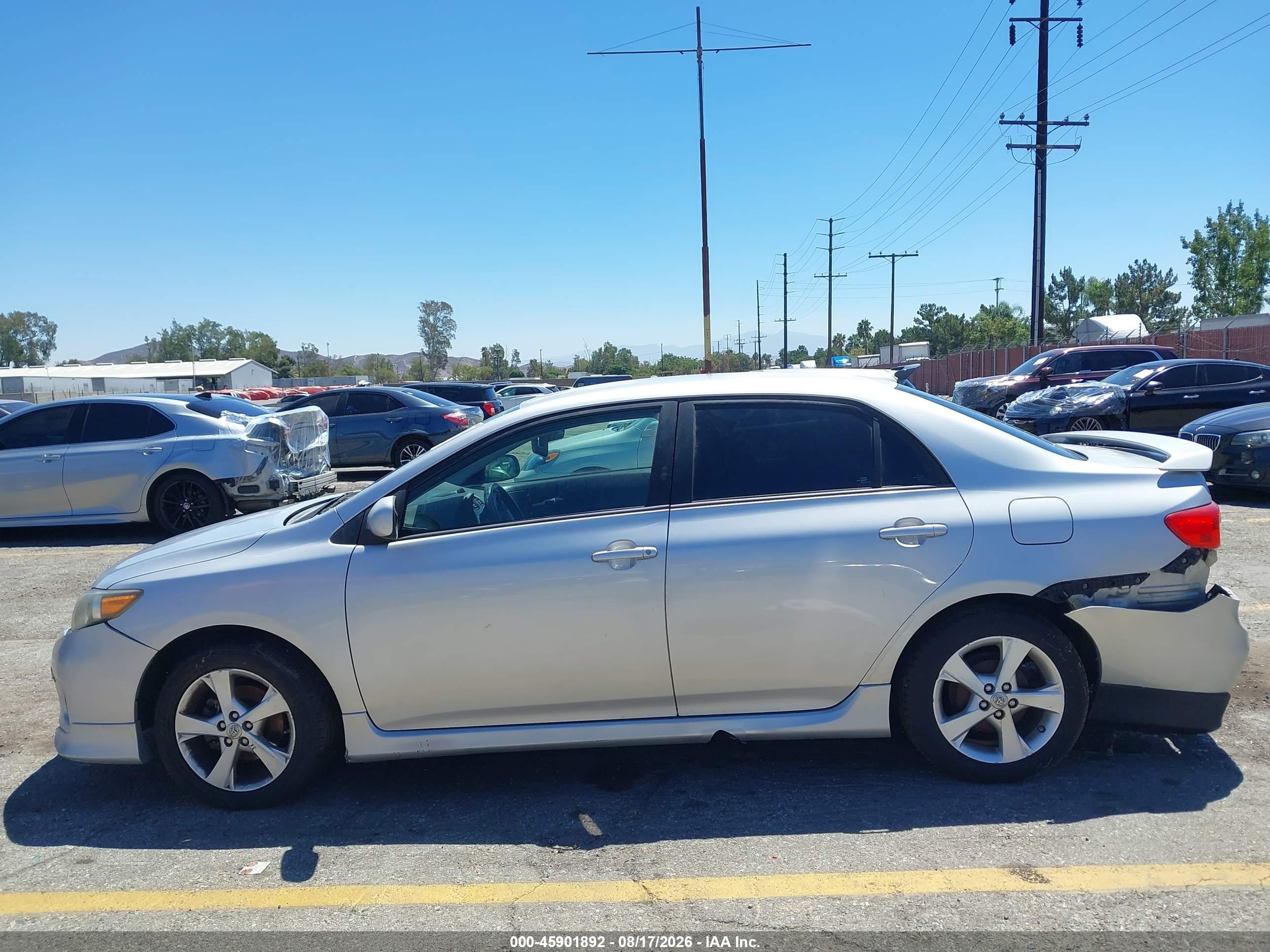 2013 Toyota Corolla S Silver vin: 5YFBU4EE5DP188003