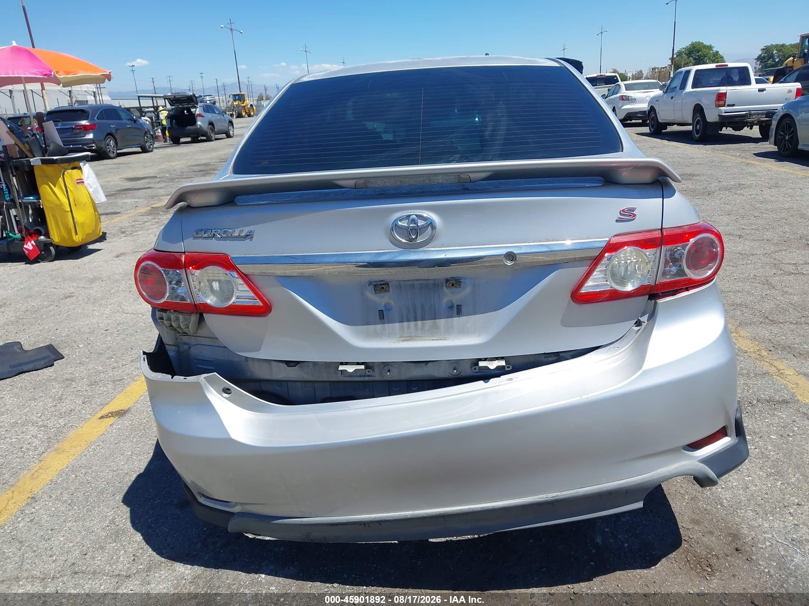 2013 Toyota Corolla S Silver vin: 5YFBU4EE5DP188003