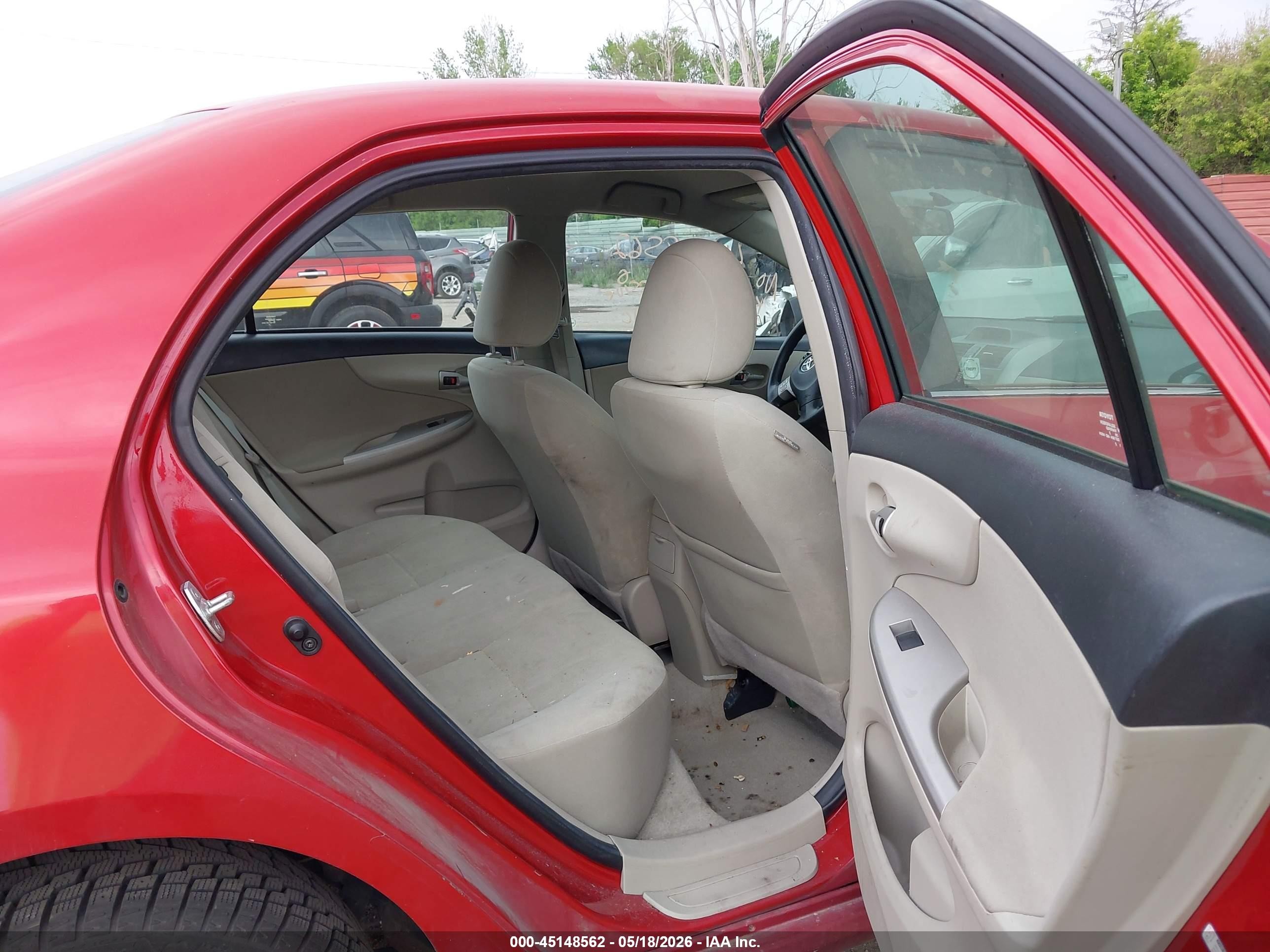 2013 Toyota Corolla Le Red vin: 5YFBU4EE5DP202238