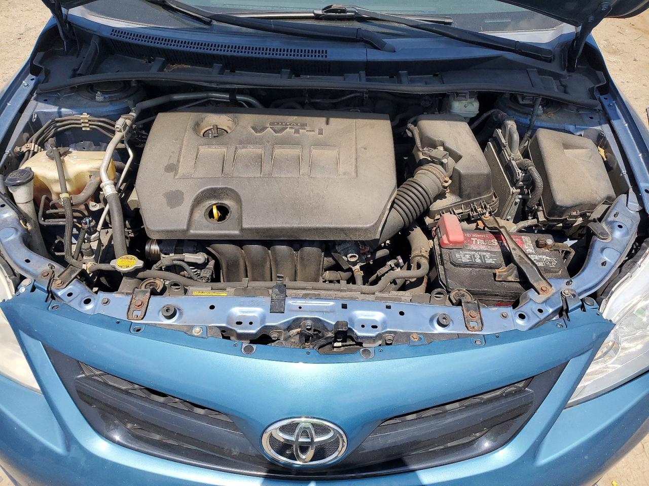 2013 Toyota Corolla Le Blue vin: 5YFBU4EE5DP205317
